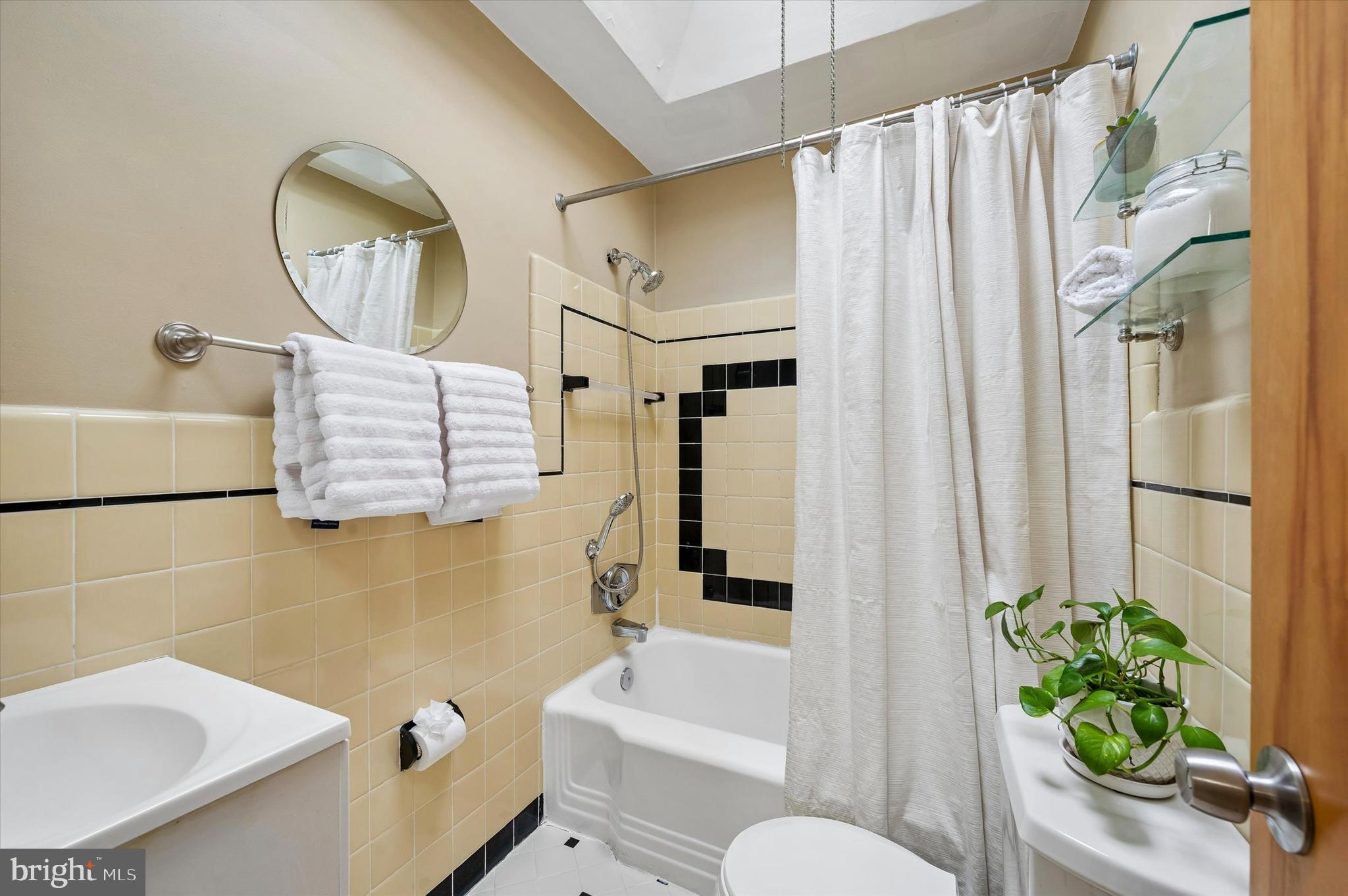 DREXEL HILL - Residential