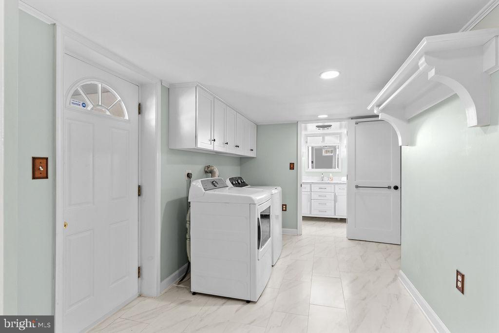 GARDEN CITY - Residential