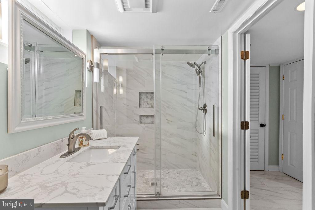 GARDEN CITY - Residential