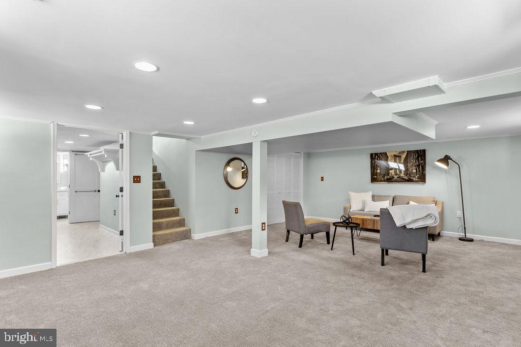 GARDEN CITY - Residential