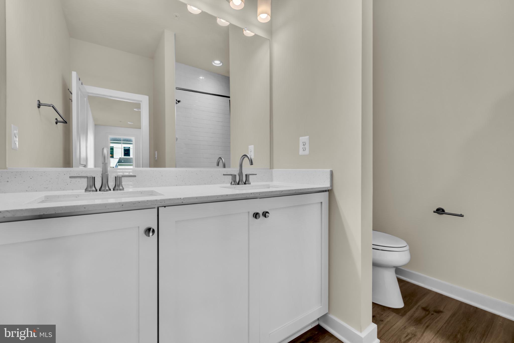 SOUTHLAKE - Residential