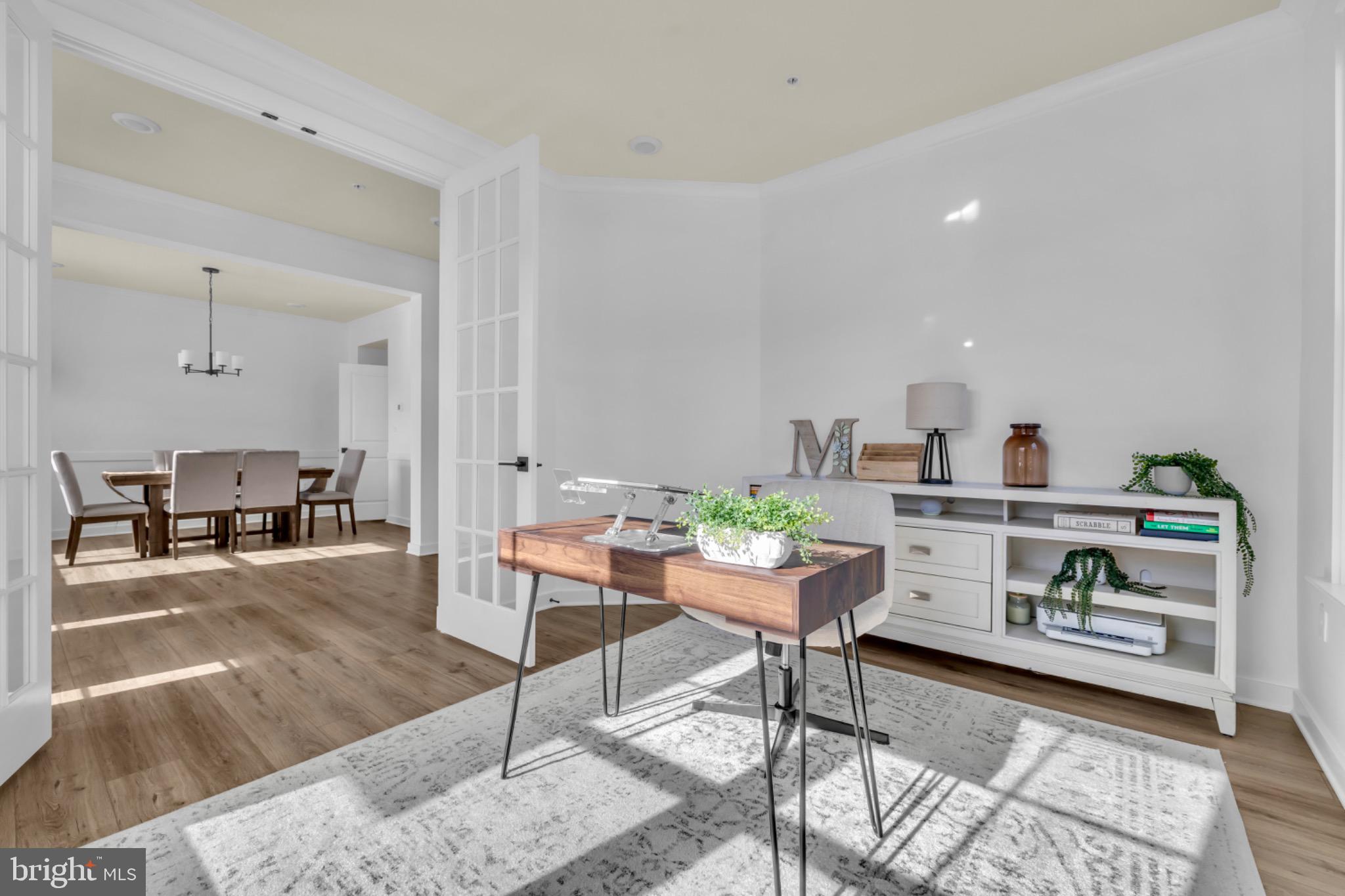 SOUTHLAKE - Residential