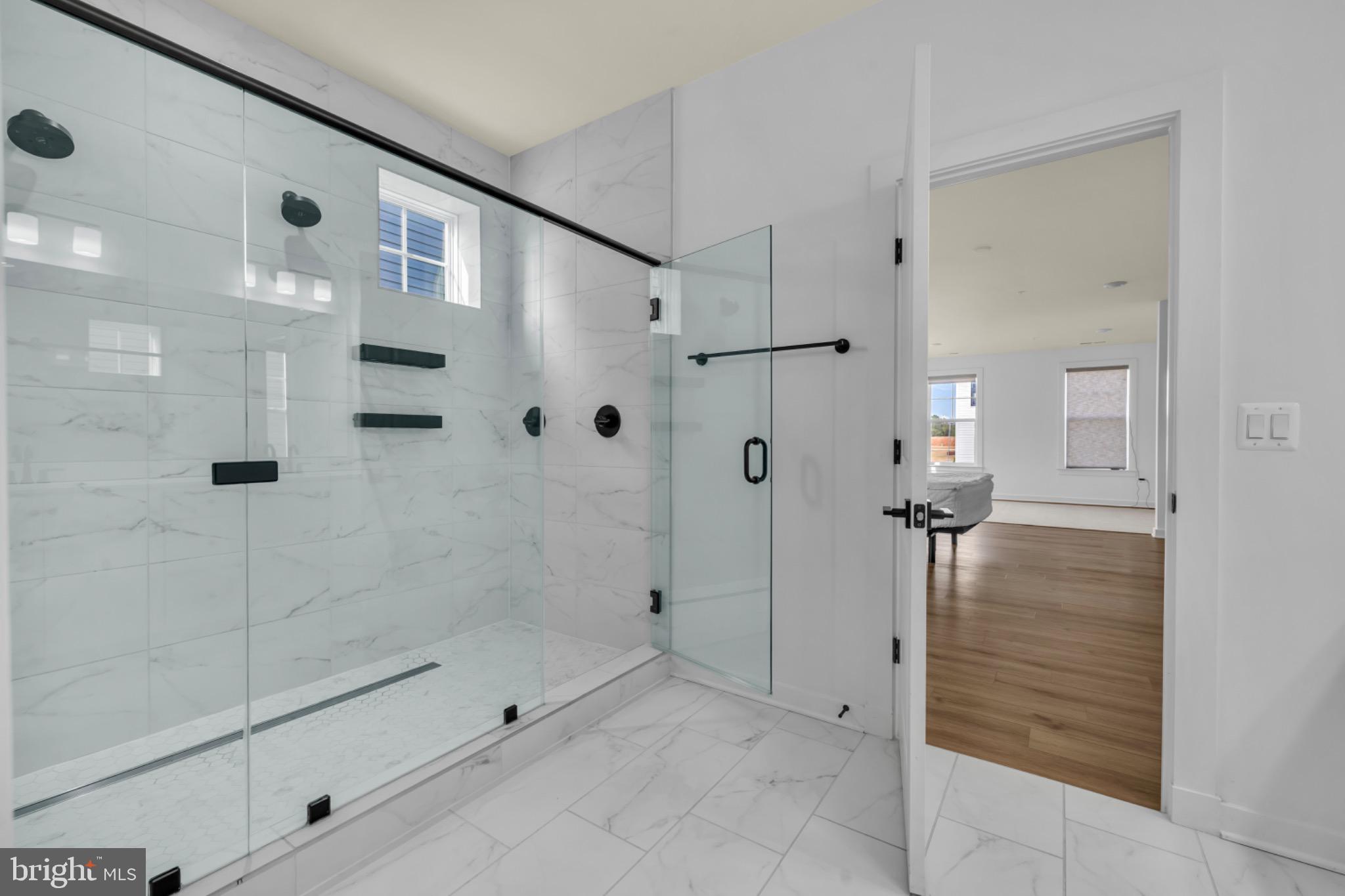 SOUTHLAKE - Residential