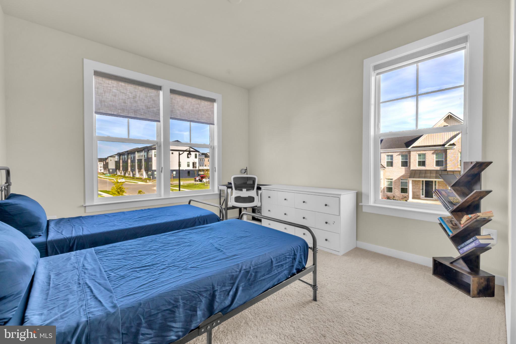 SOUTHLAKE - Residential