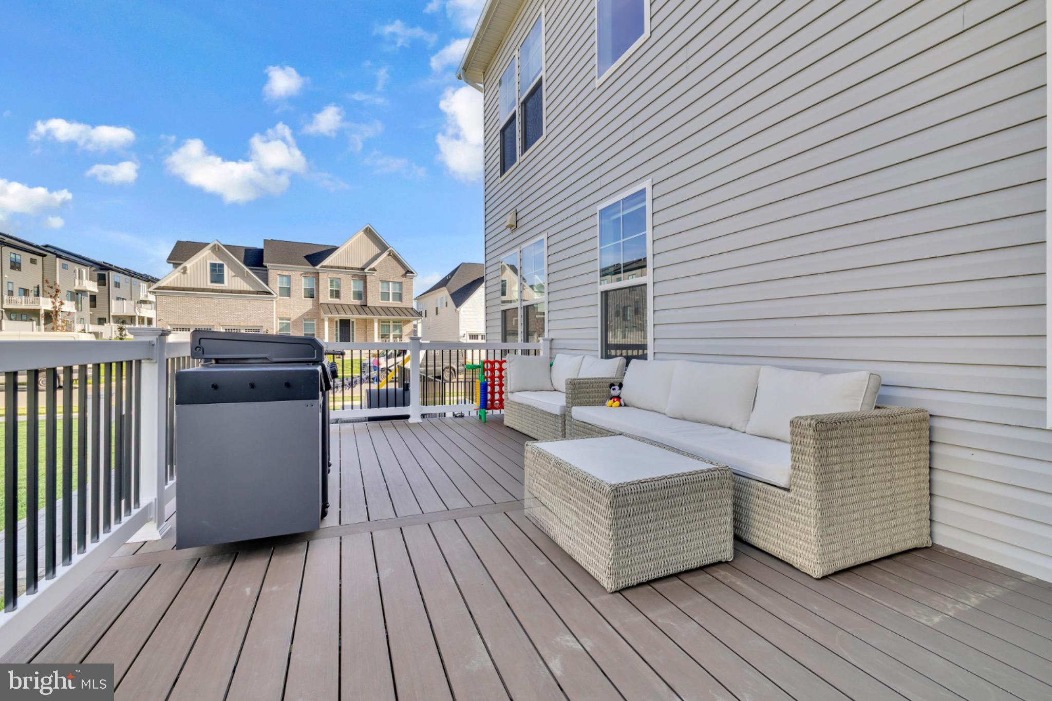 SOUTHLAKE - Residential