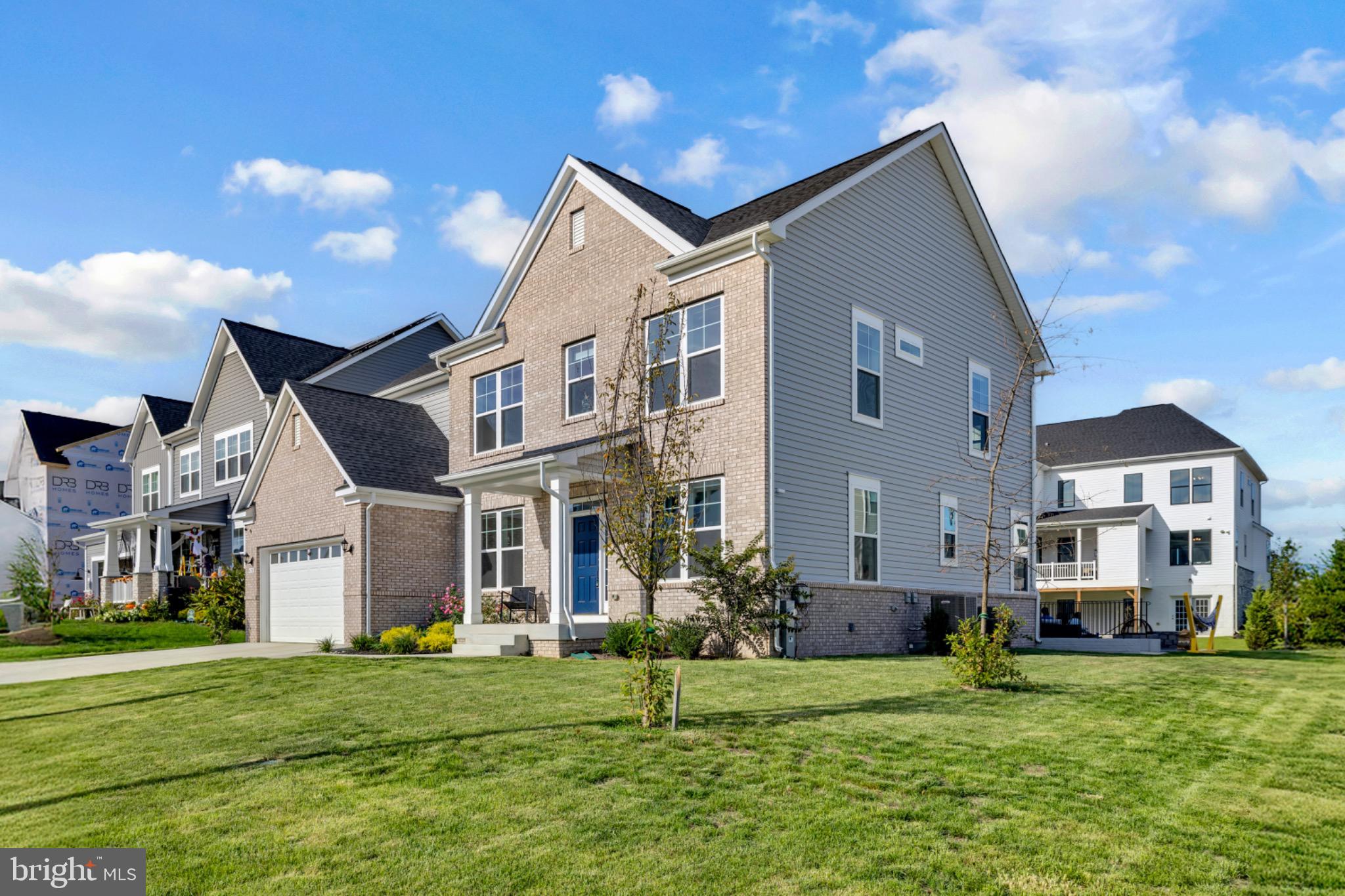 SOUTHLAKE - Residential