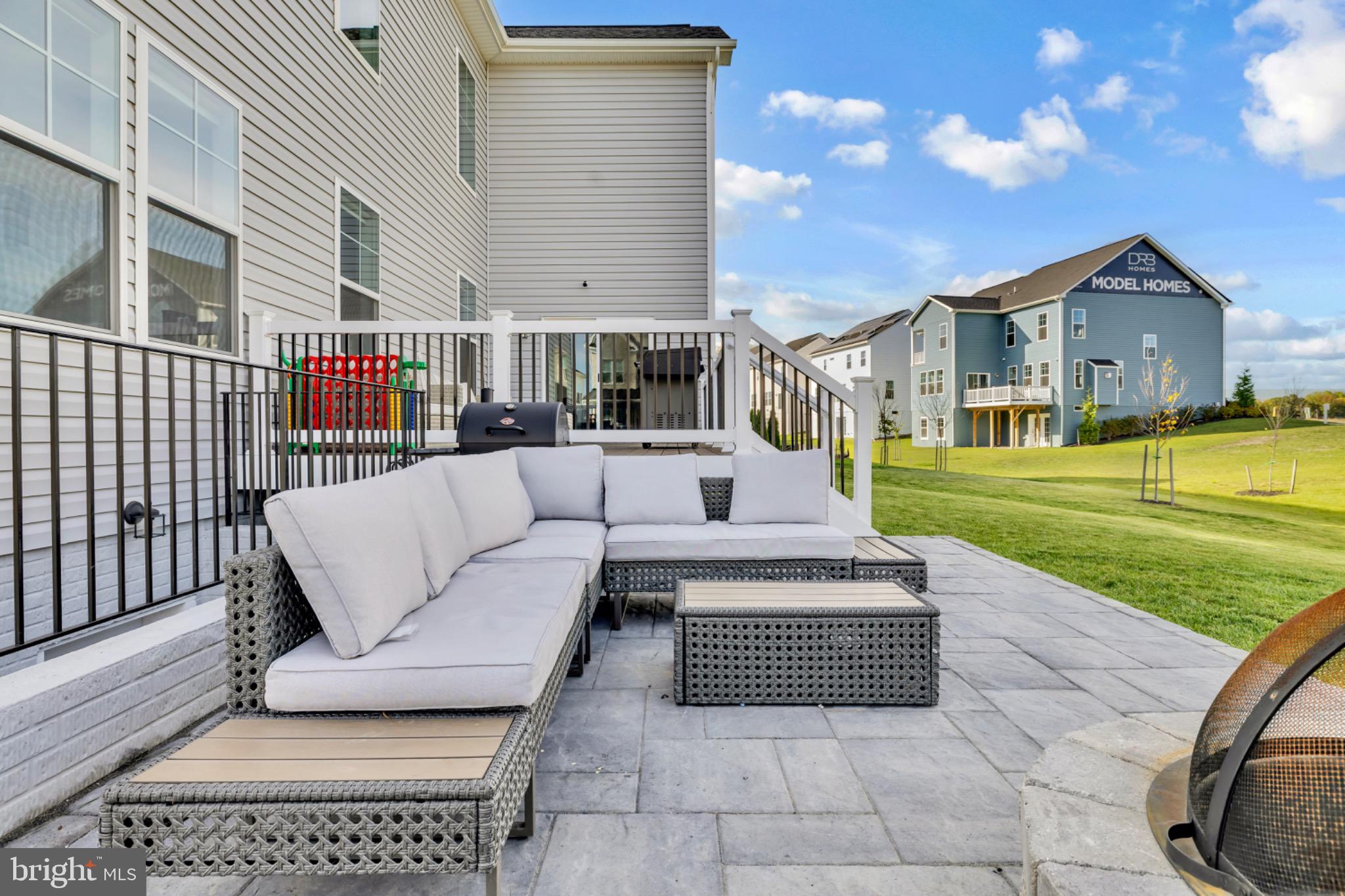 SOUTHLAKE - Residential