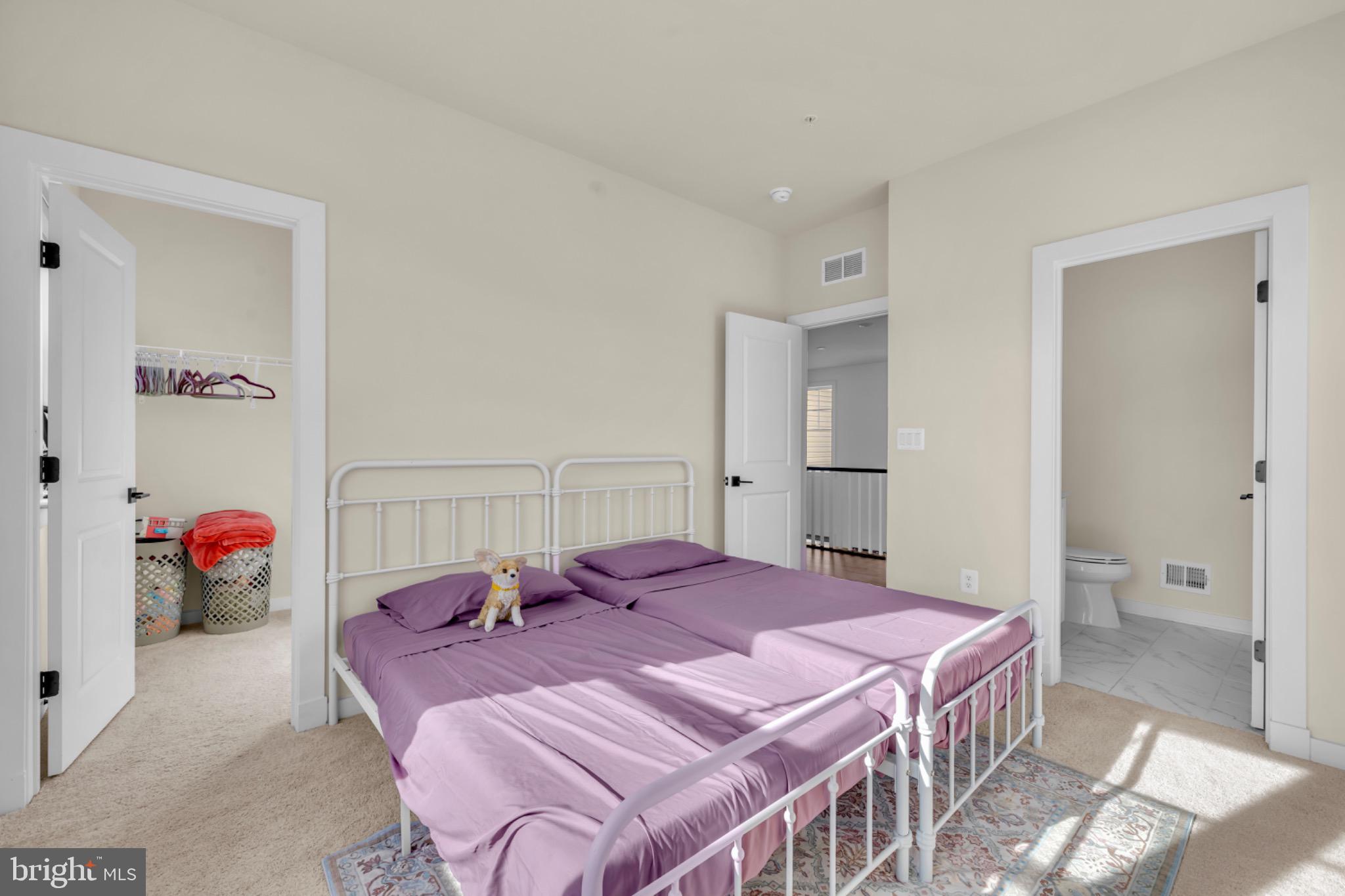 SOUTHLAKE - Residential