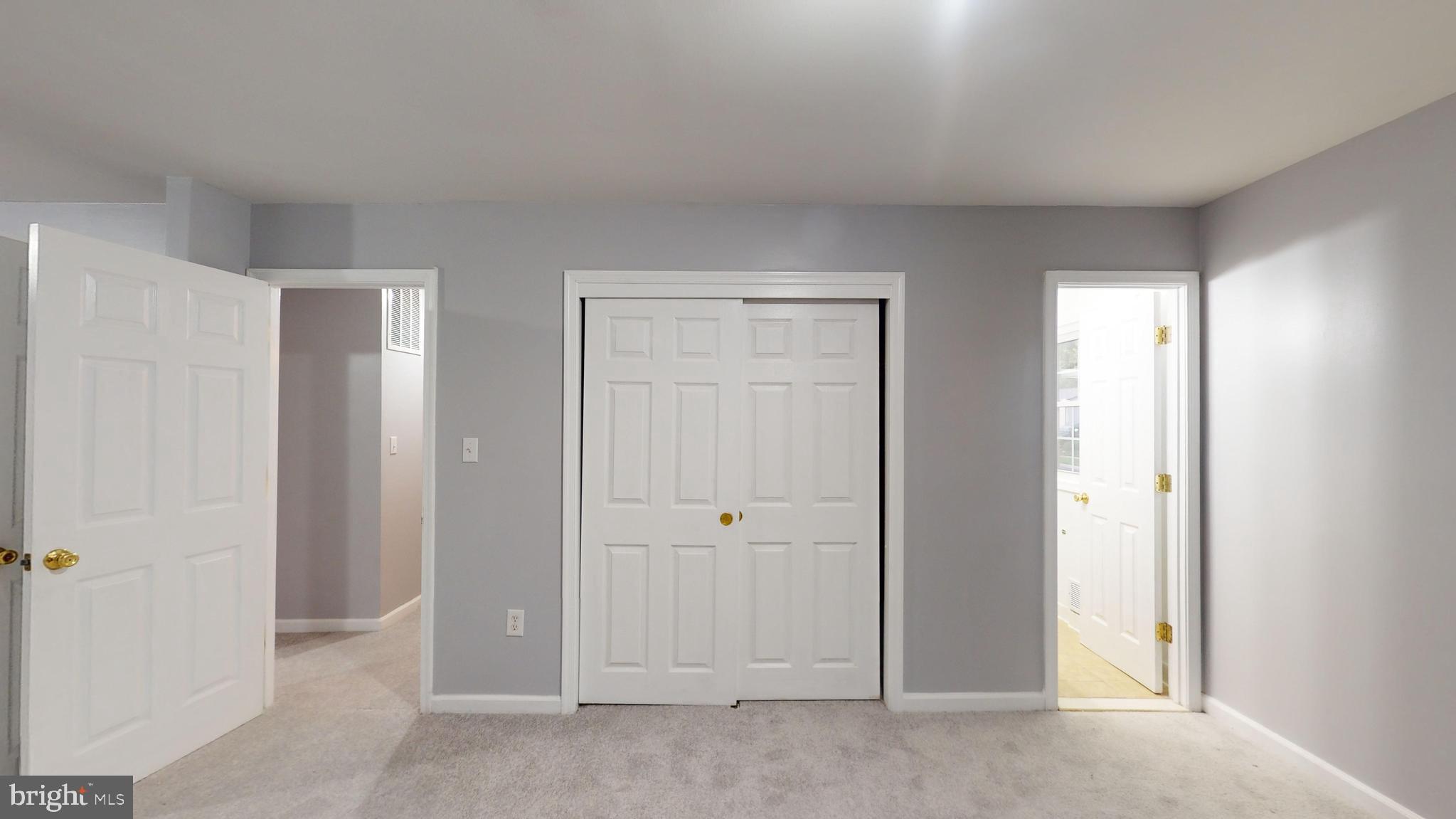 HOLLY SPRINGS - Residential