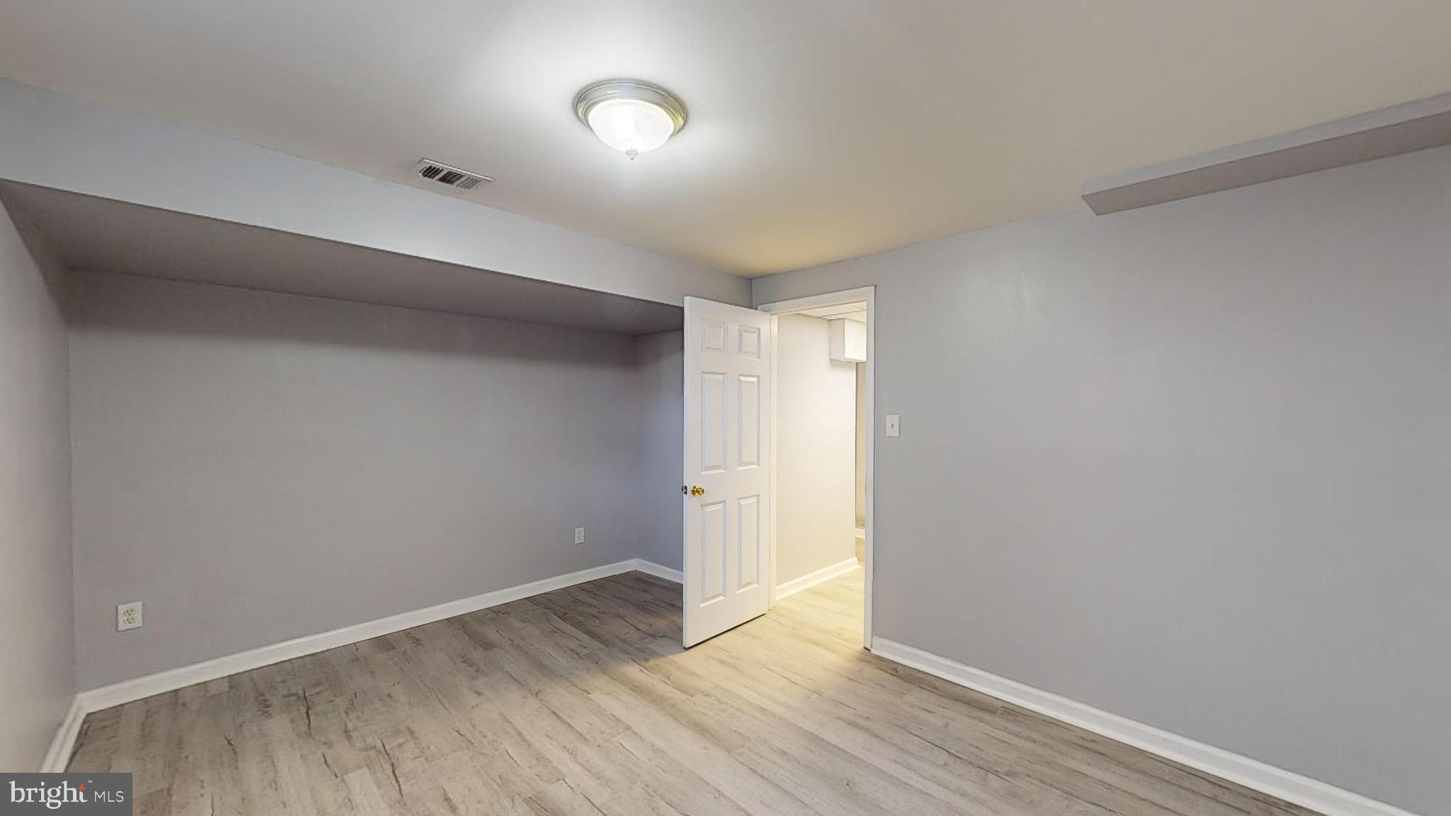 HOLLY SPRINGS - Residential