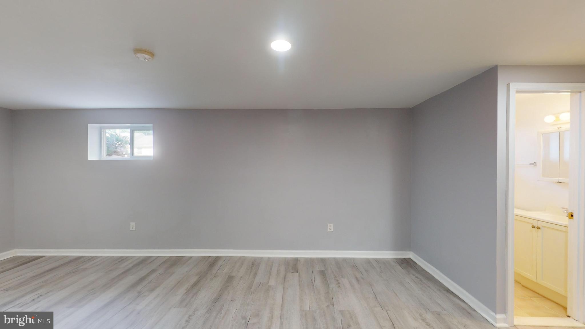 HOLLY SPRINGS - Residential