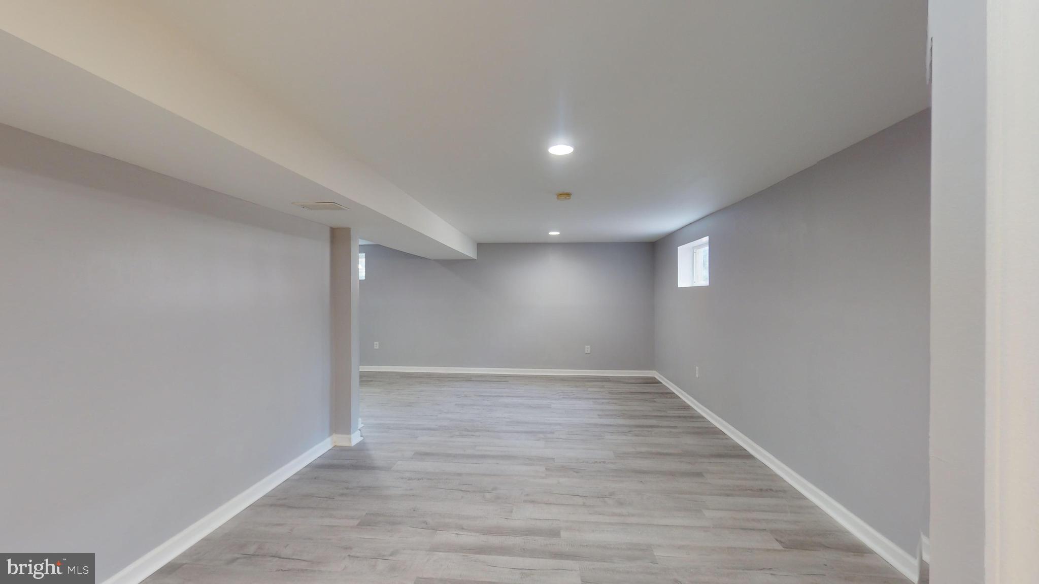 HOLLY SPRINGS - Residential