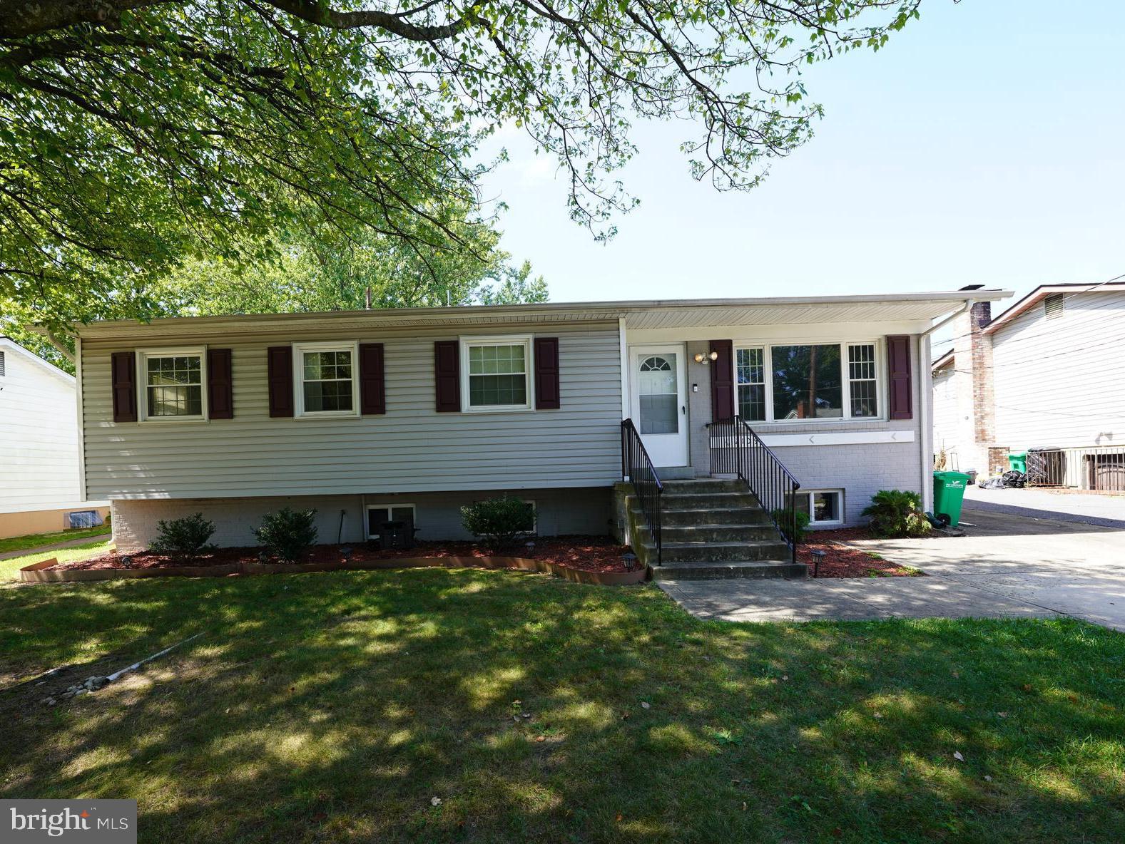 HOLLY SPRINGS - Residential