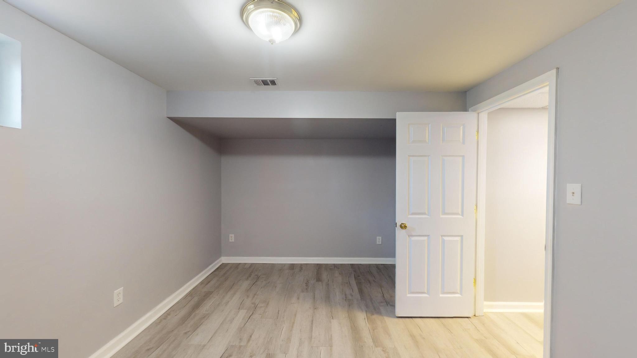 HOLLY SPRINGS - Residential