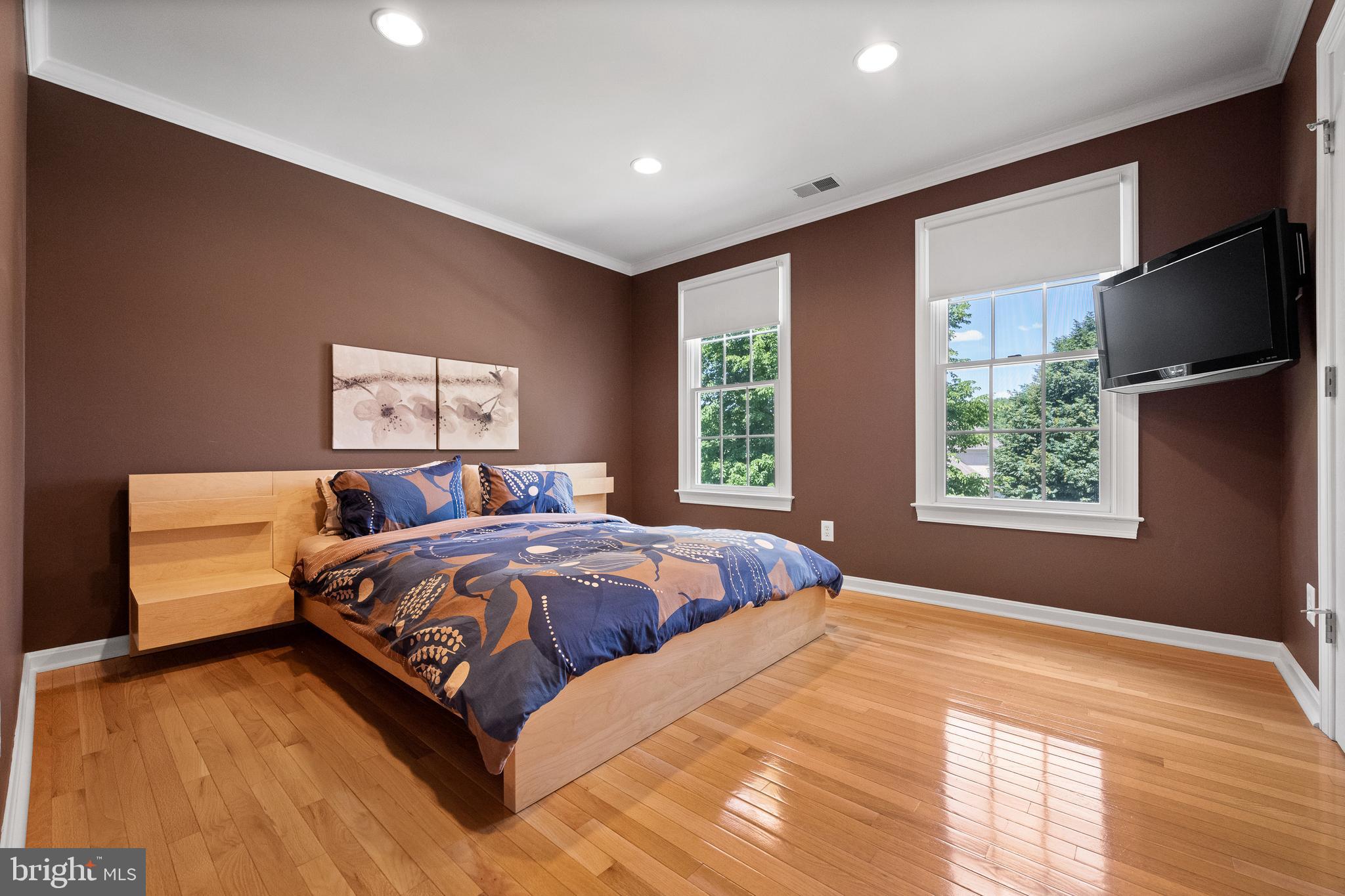 THE RESERVE - Residential