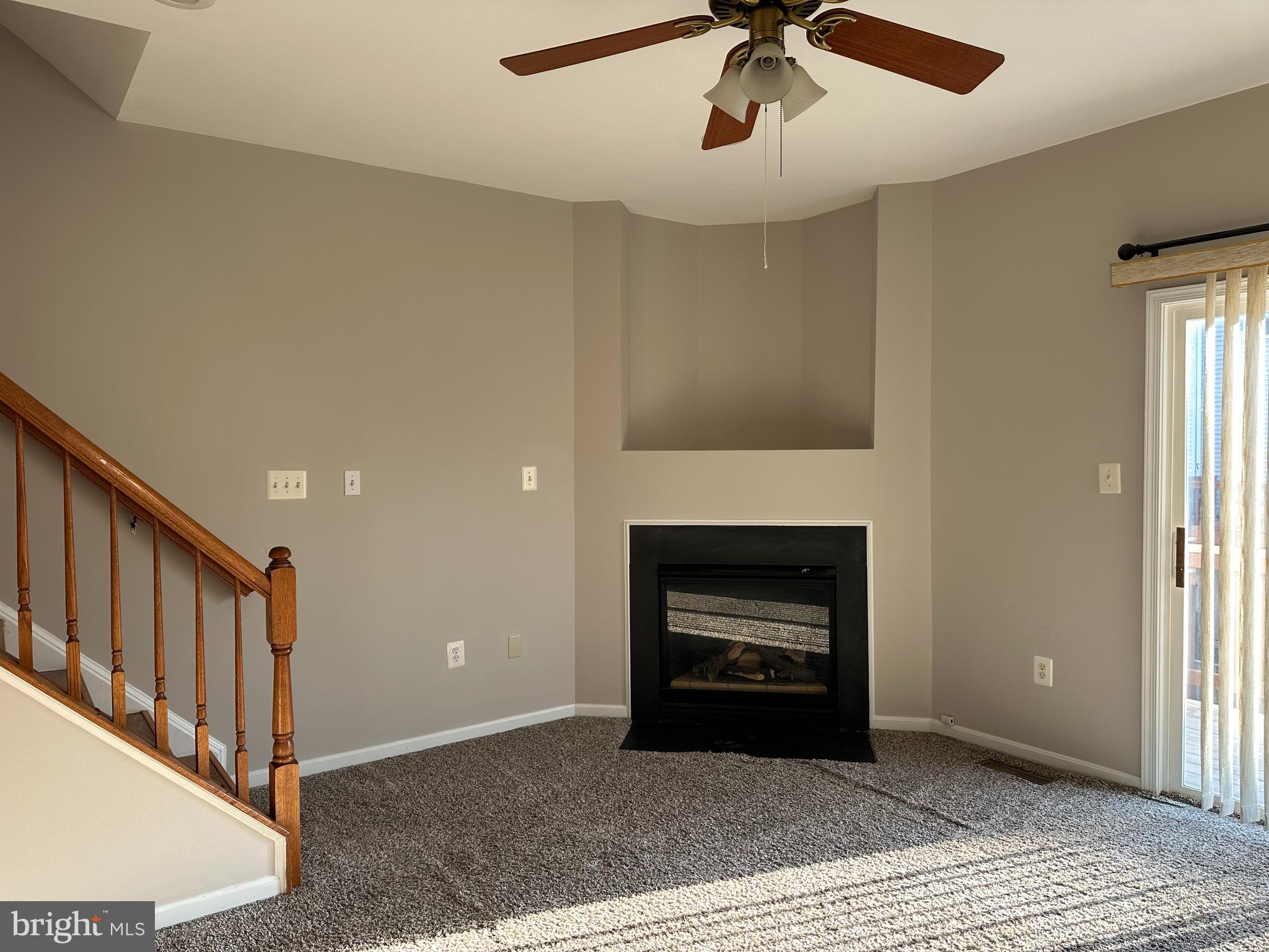 MCNAIR FARMS LANDBAY 11 - Residential Lease