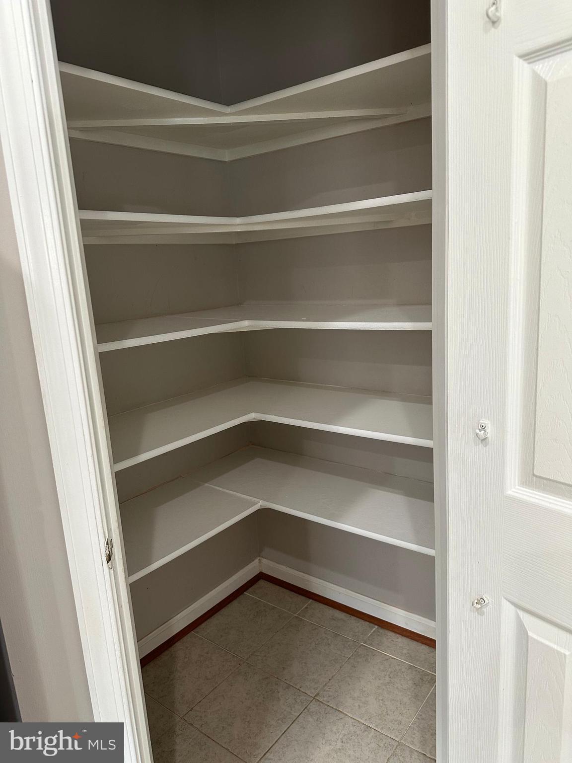 MCNAIR FARMS LANDBAY 11 - Residential Lease