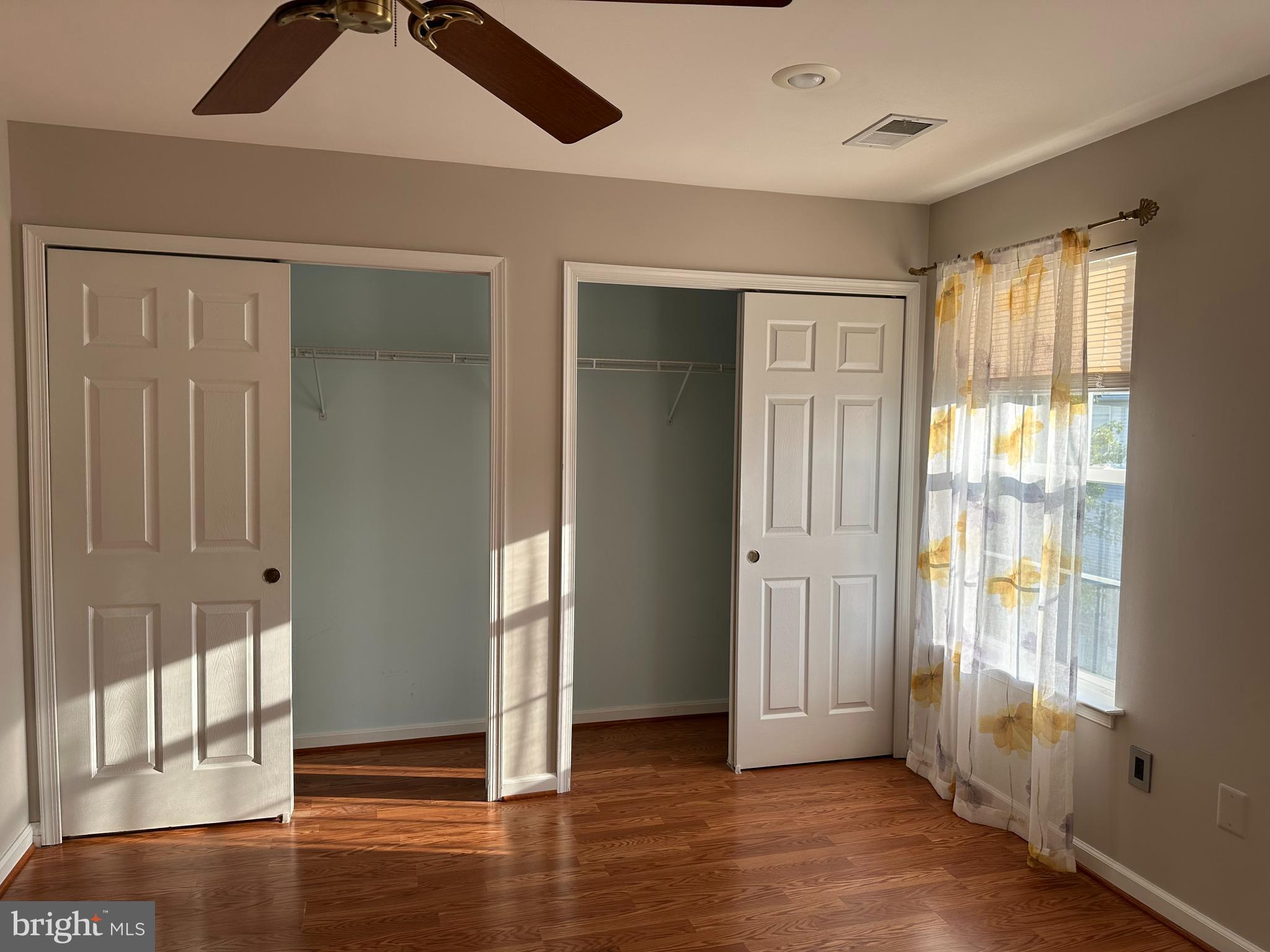 MCNAIR FARMS LANDBAY 11 - Residential Lease