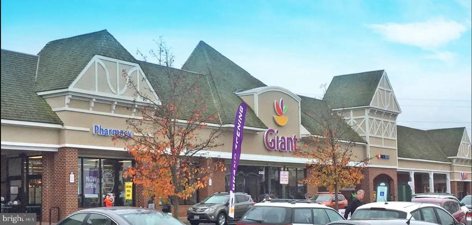 MCNAIR FARMS LANDBAY 11 - Residential Lease