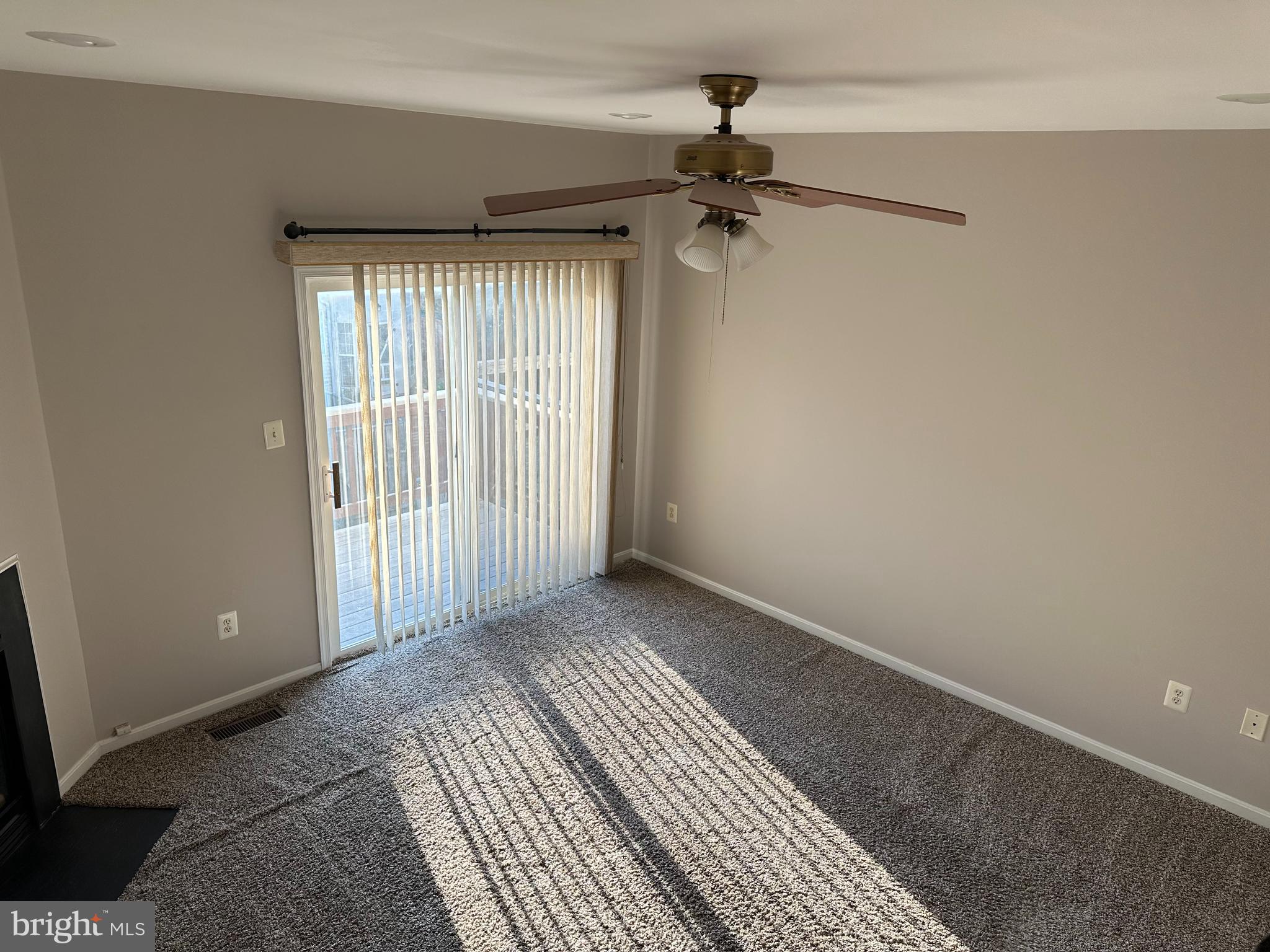 MCNAIR FARMS LANDBAY 11 - Residential Lease