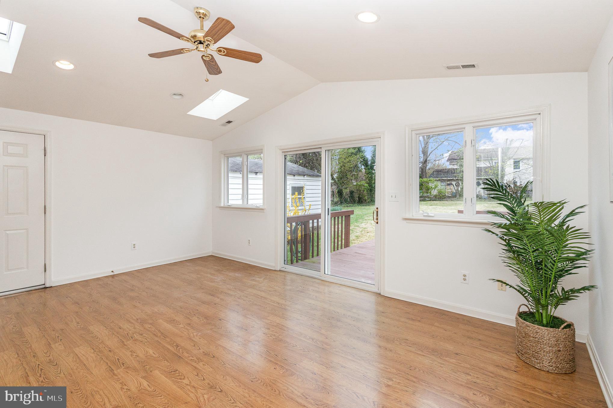 BEL AIR - Residential