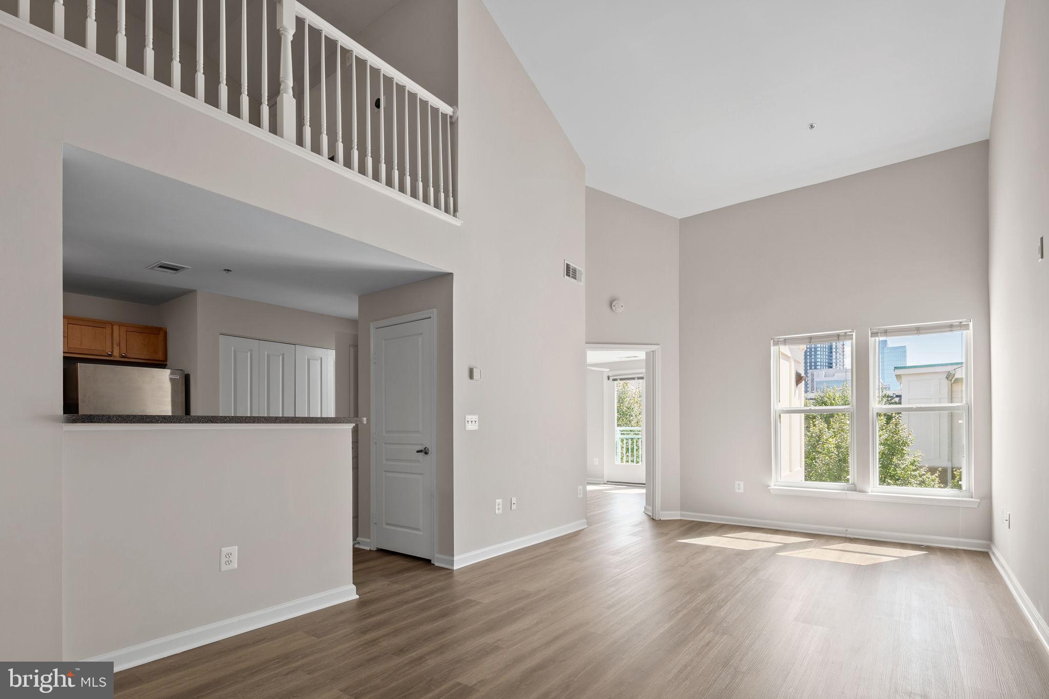 SAVOY AT RESTON TOWN CENTER - Residential