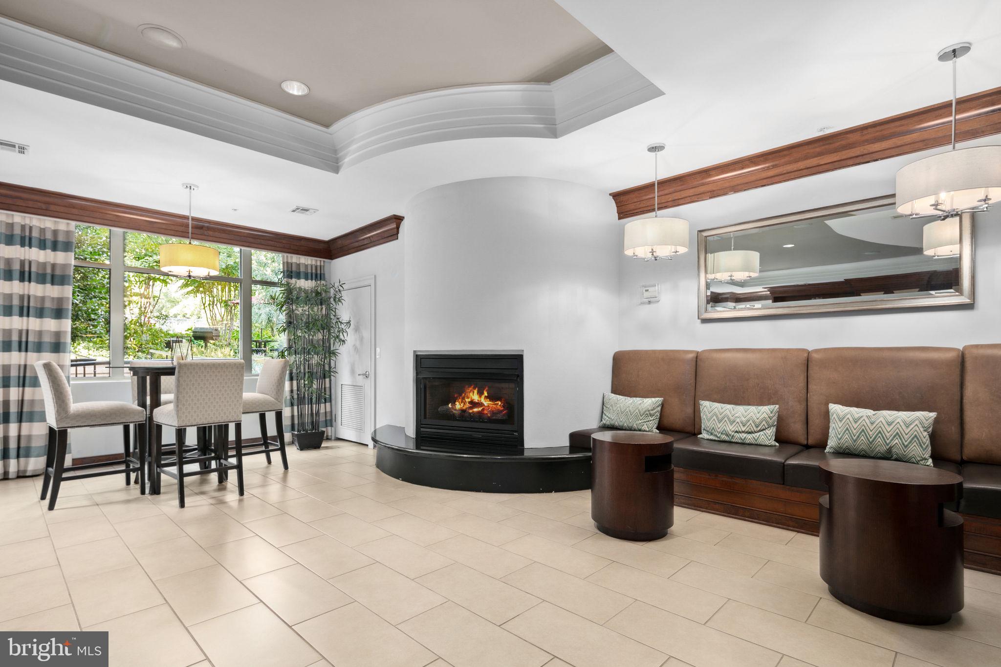 SAVOY AT RESTON TOWN CENTER - Residential