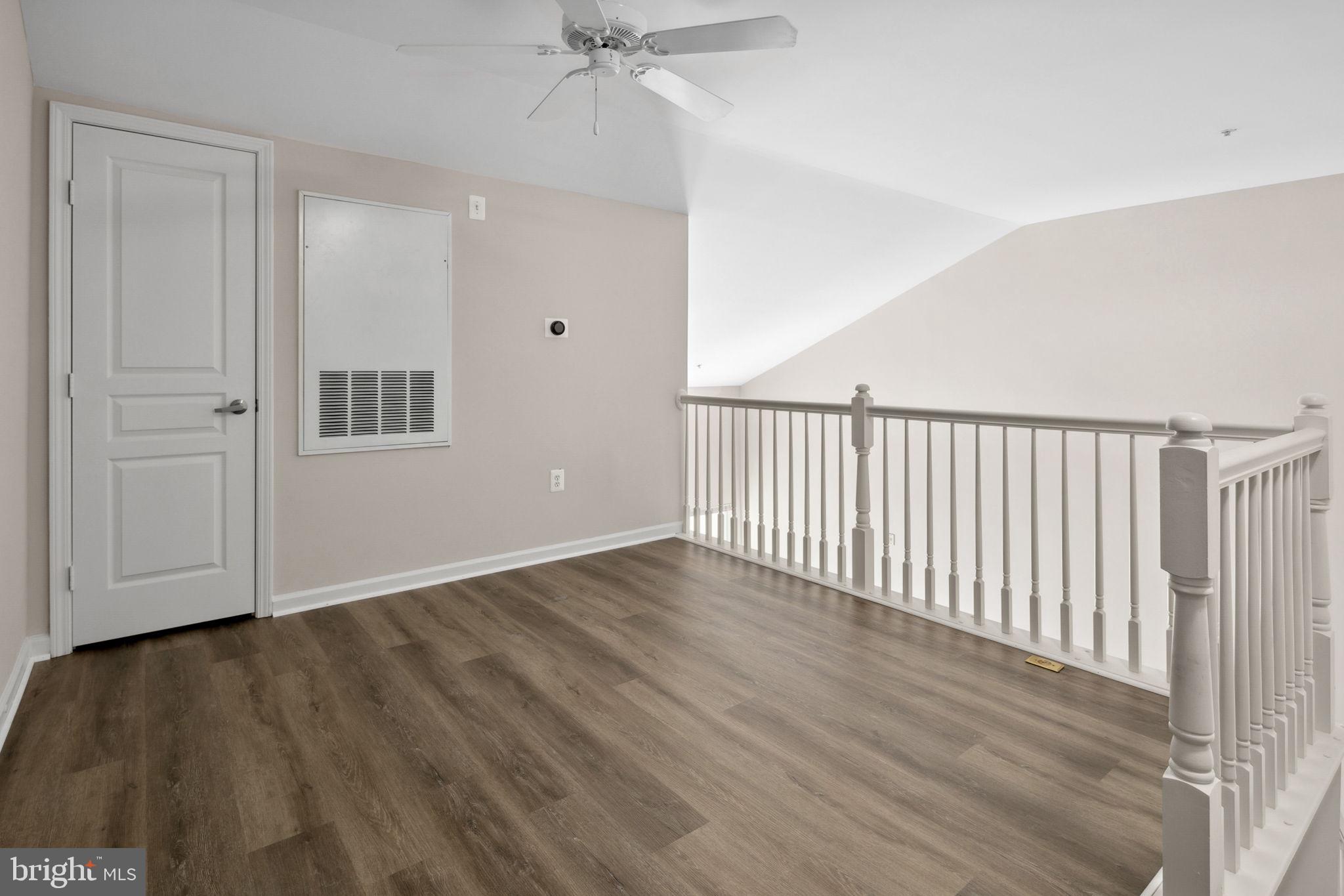 SAVOY AT RESTON TOWN CENTER - Residential