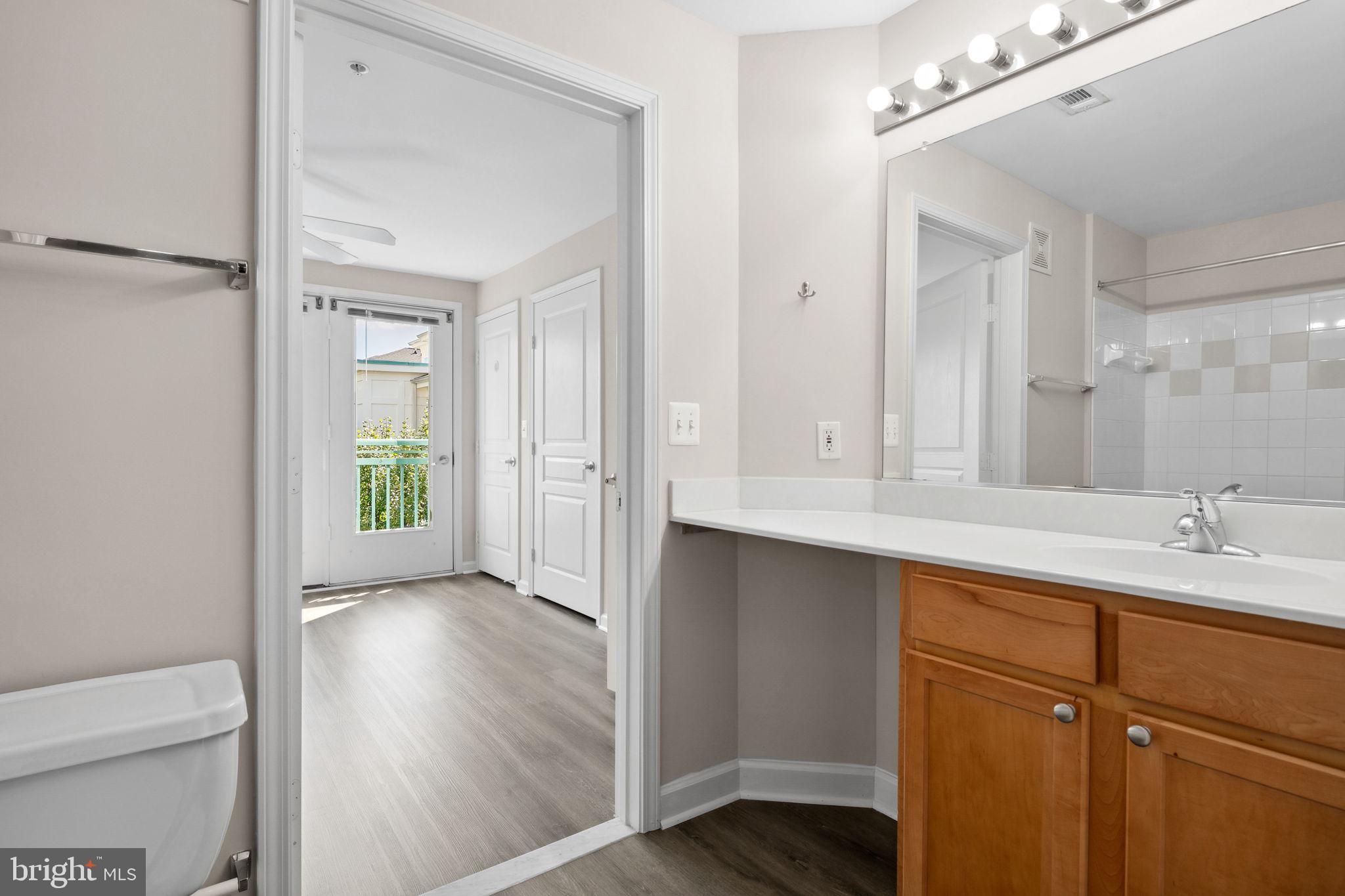 SAVOY AT RESTON TOWN CENTER - Residential