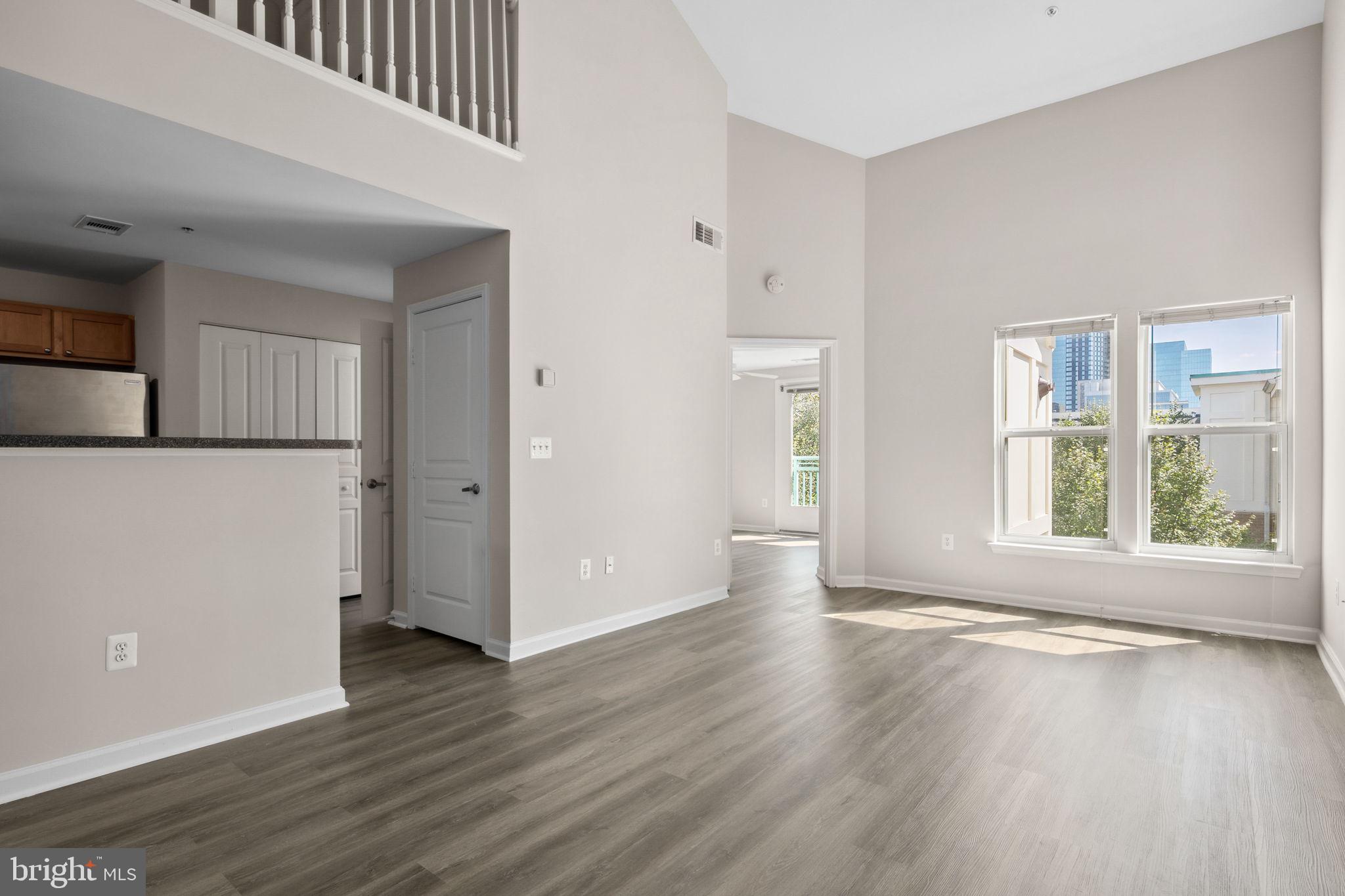 SAVOY AT RESTON TOWN CENTER - Residential