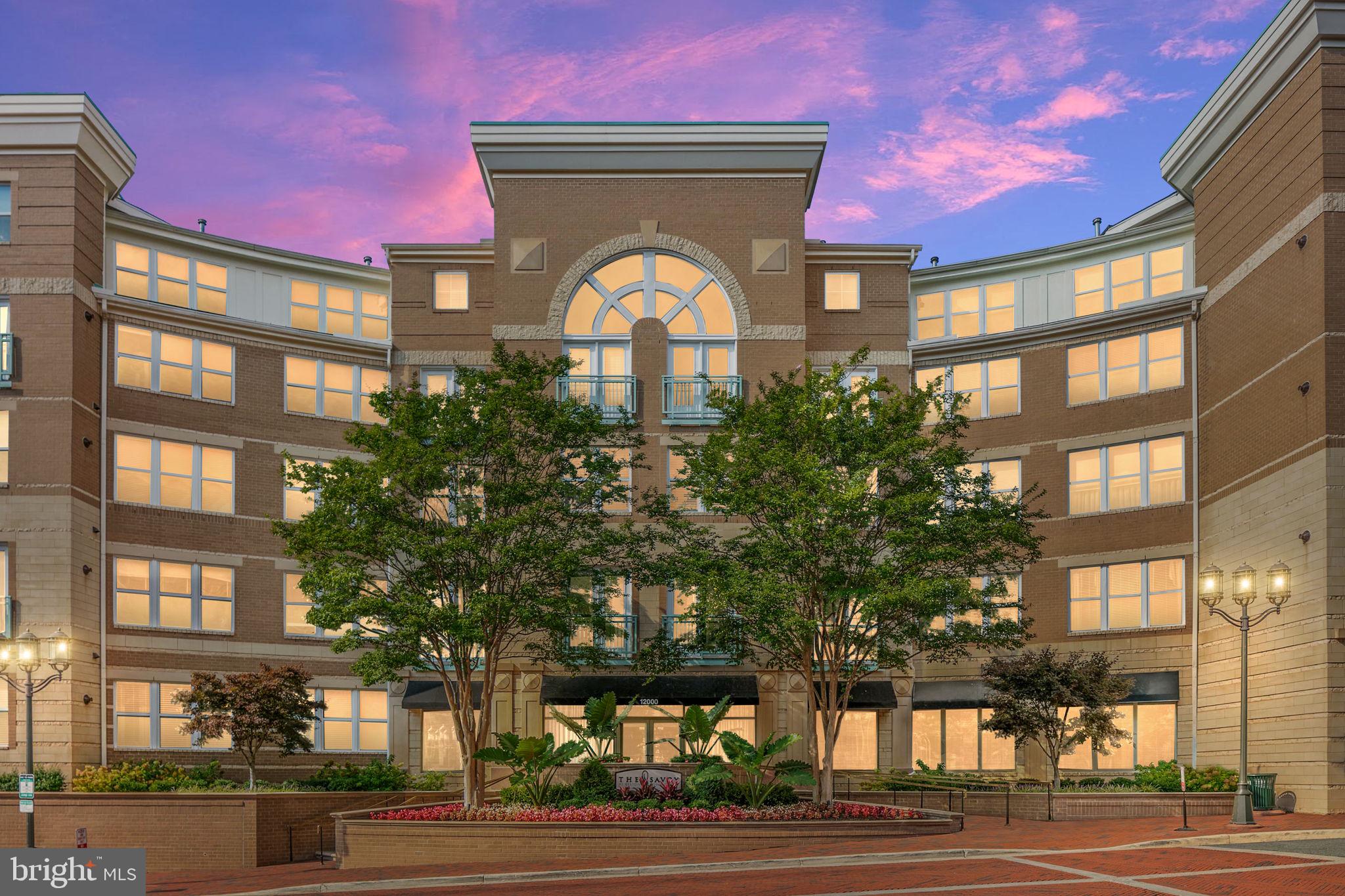 SAVOY AT RESTON TOWN CENTER - Residential