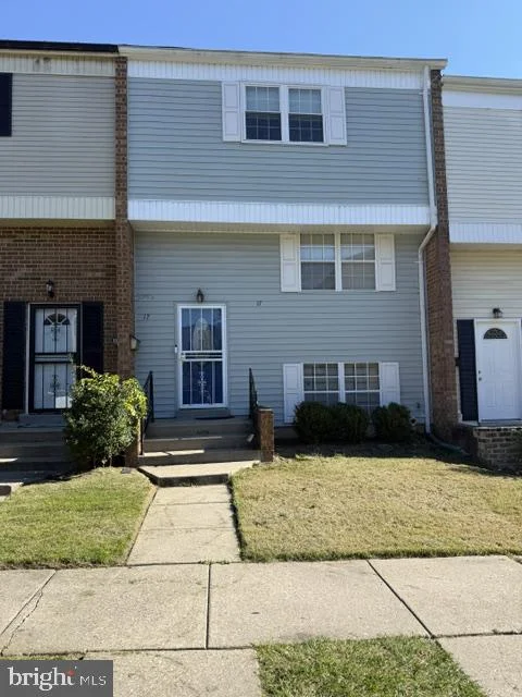 17 Sharrow Court