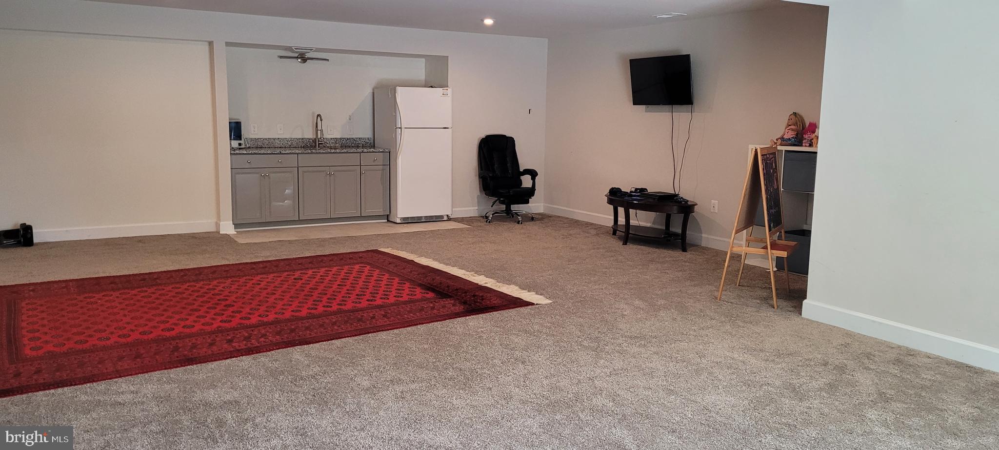 EMBREY MILL - Residential Lease