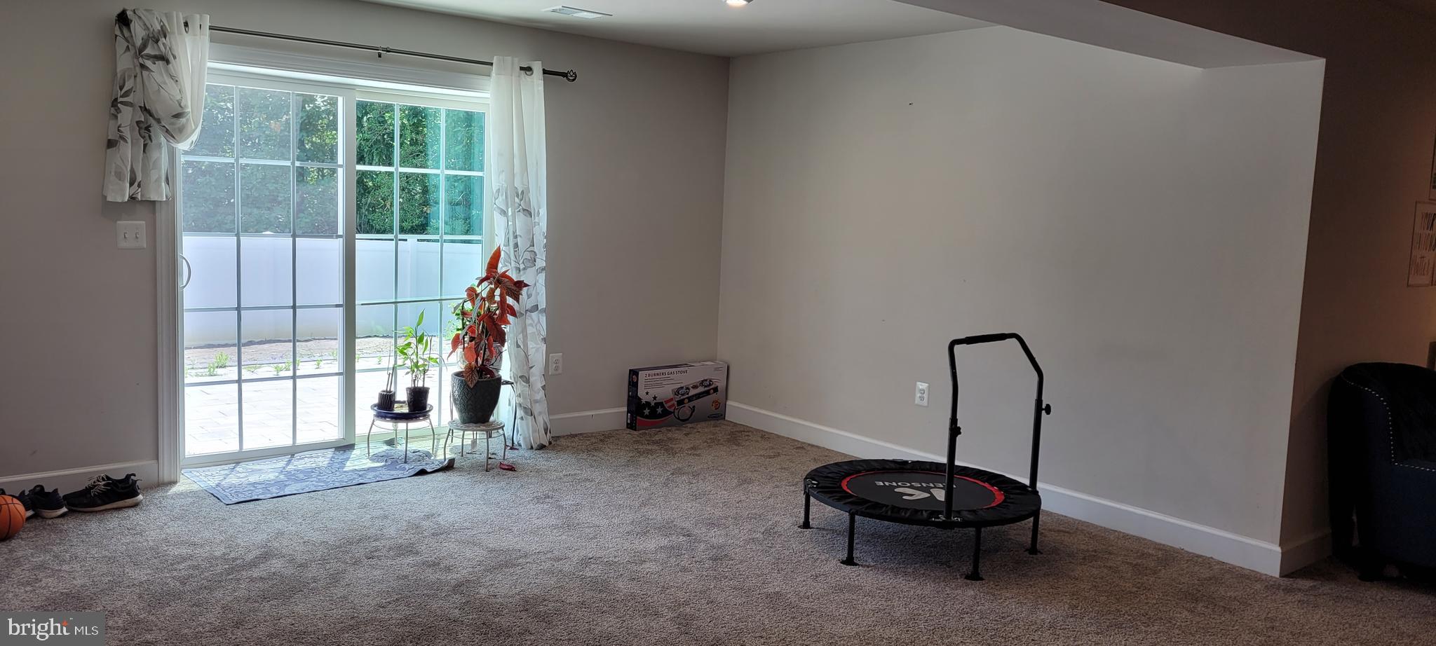 EMBREY MILL - Residential Lease