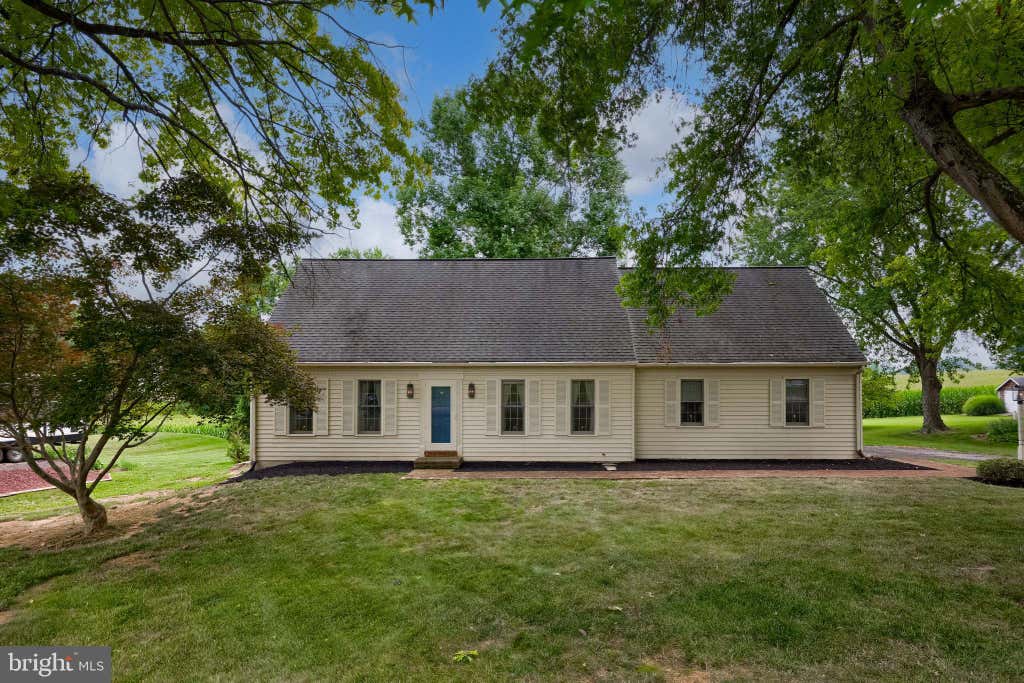 Photo of 36 Whipporwill Drive, LANCASTER, PA 17603 (MLS # PALA2093320)