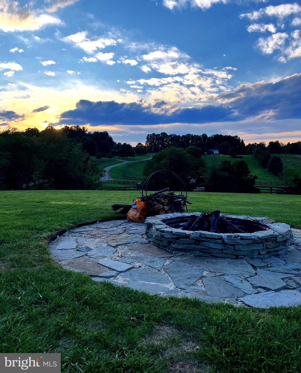 16045 HAMILTON STATION ROAD