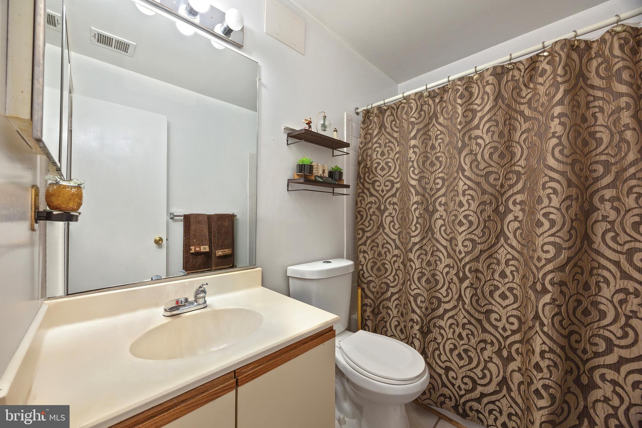 THE TIERS OF LAUREL LAKE - Residential