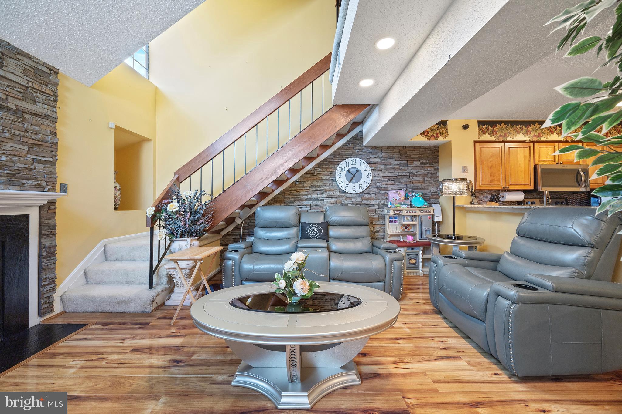 THE TIERS OF LAUREL LAKE - Residential