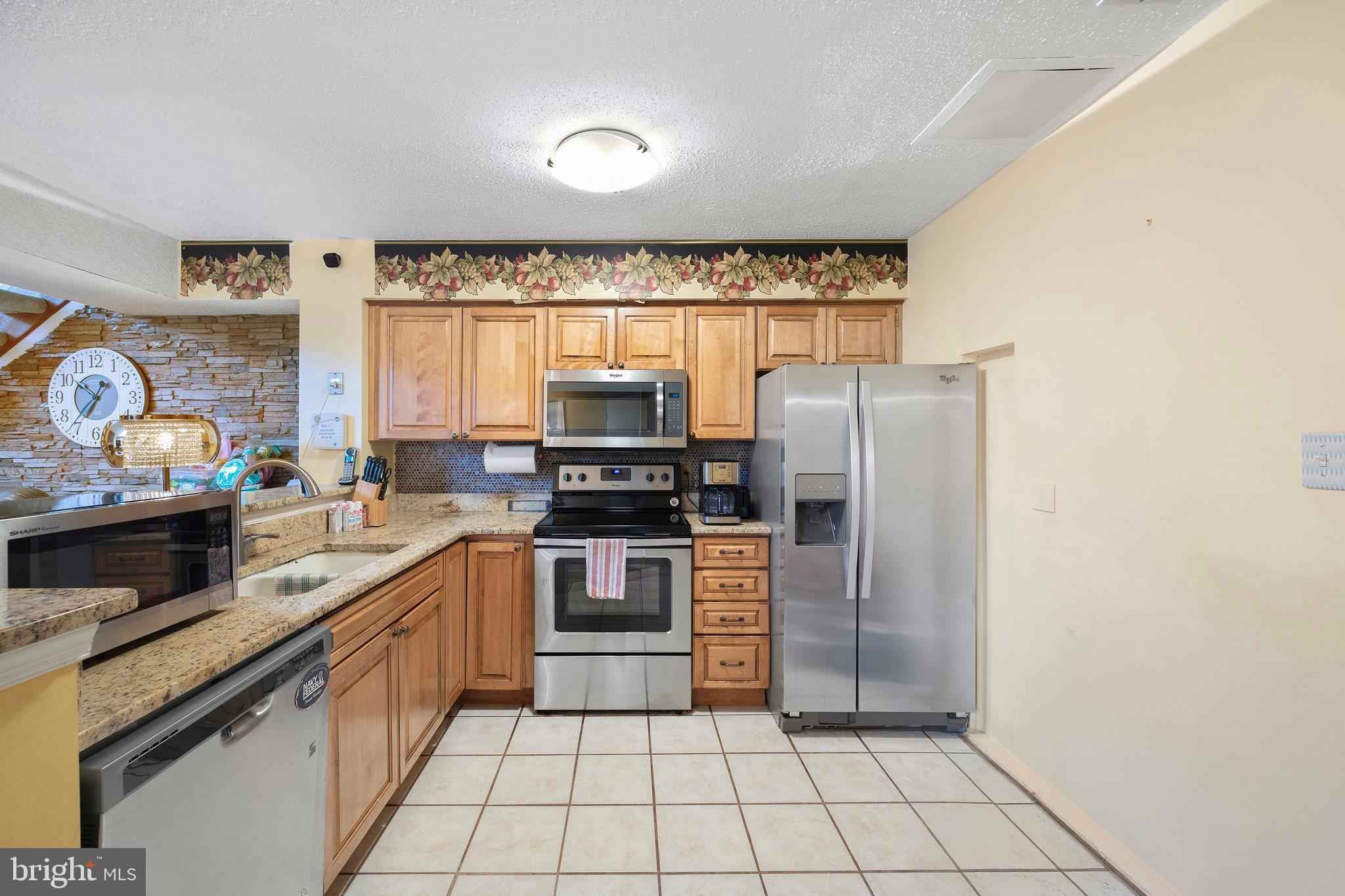 THE TIERS OF LAUREL LAKE - Residential