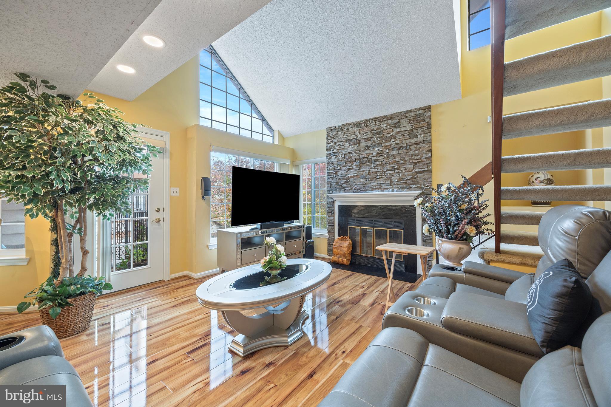 THE TIERS OF LAUREL LAKE - Residential