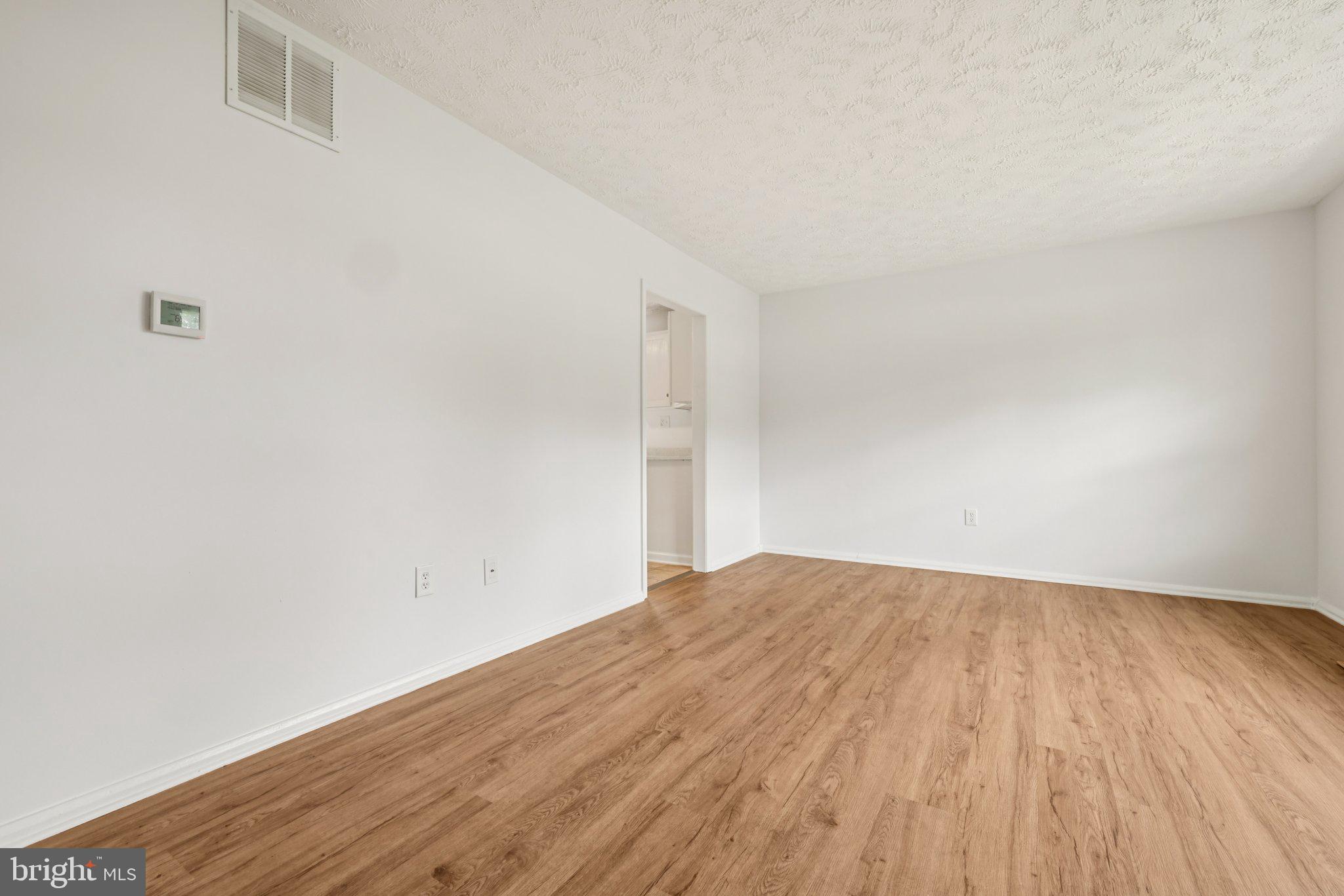 11 REED STREET