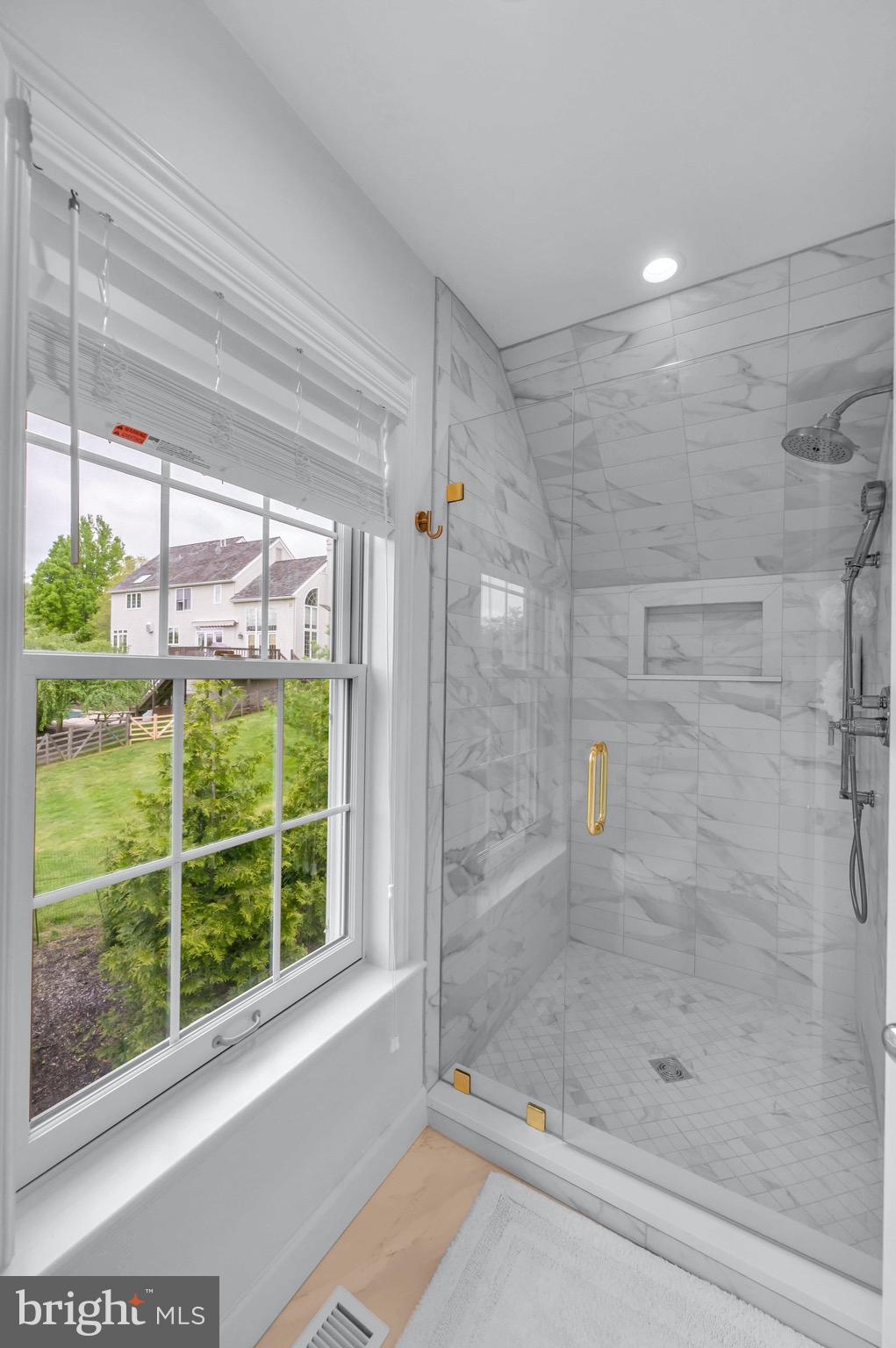 VALLEY CREEK FARM - Residential