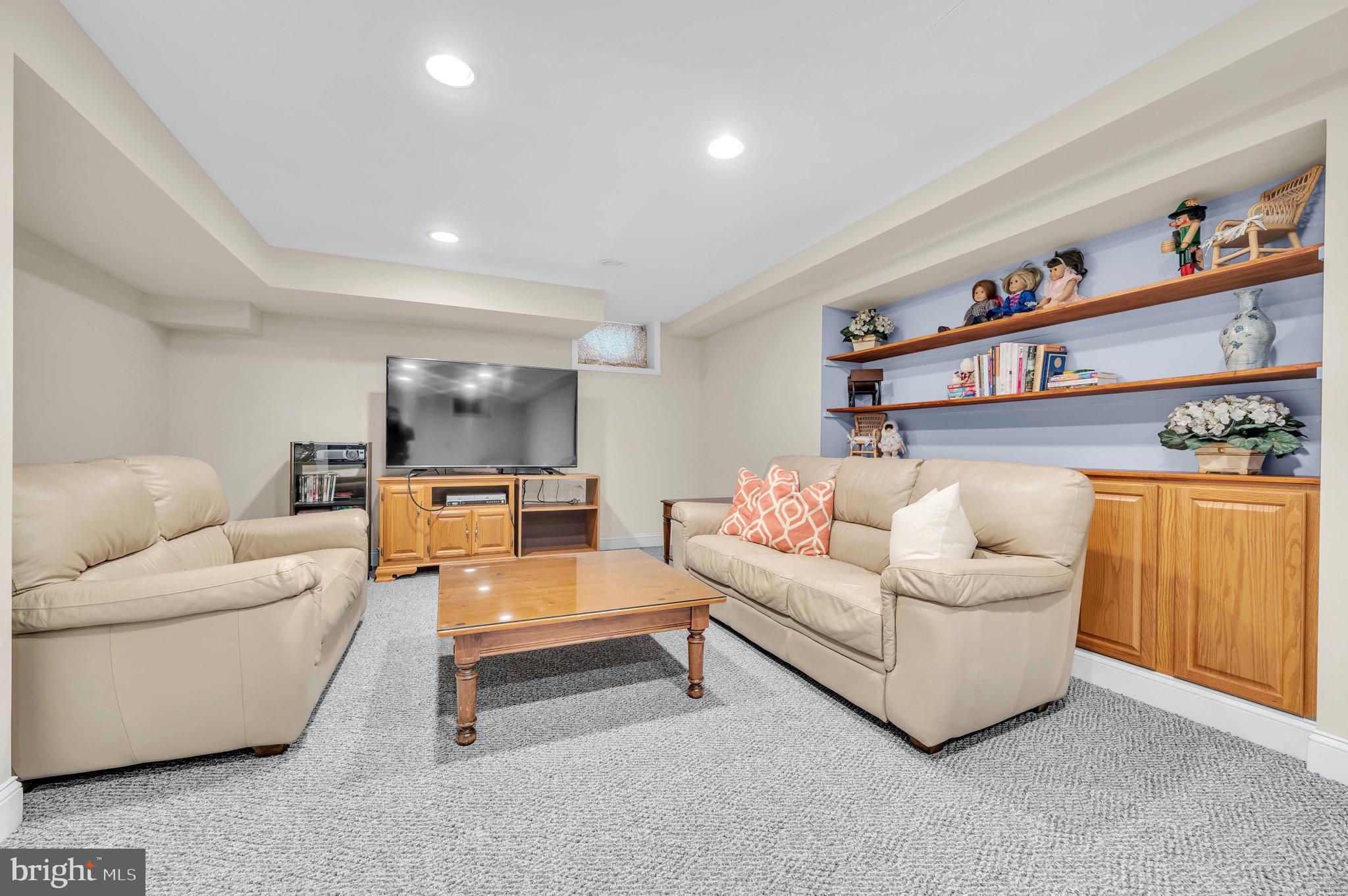 VALLEY CREEK FARM - Residential