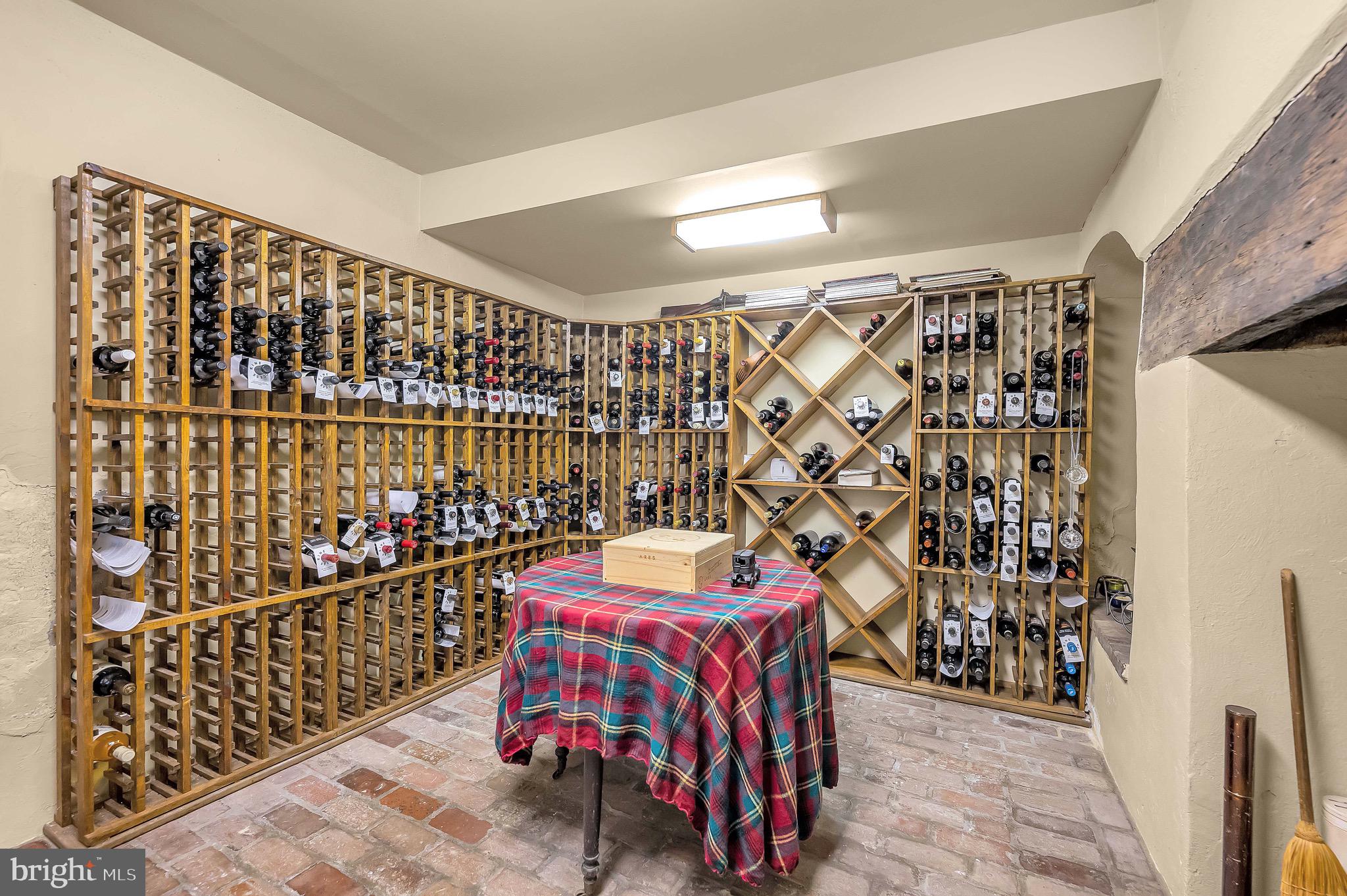 VALLEY CREEK FARM - Residential