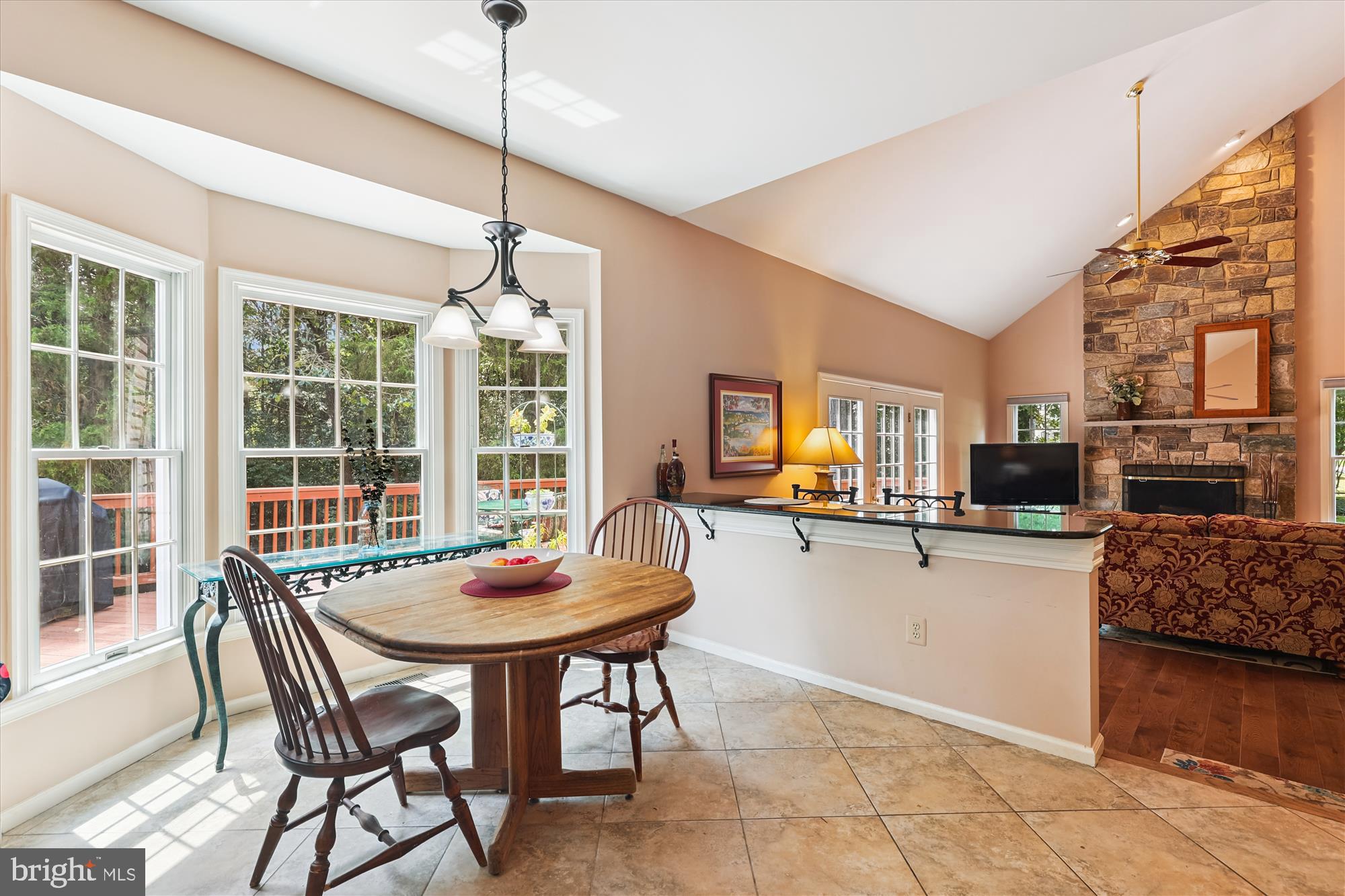 MONROE MANOR - Residential