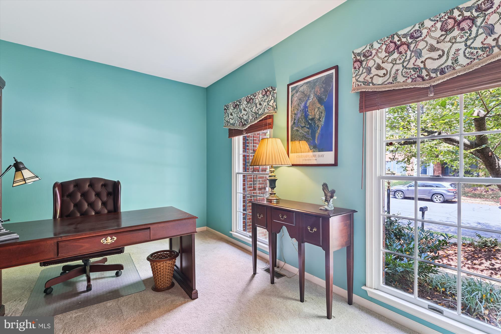 MONROE MANOR - Residential