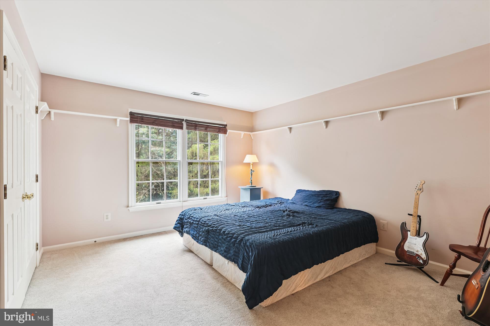 MONROE MANOR - Residential