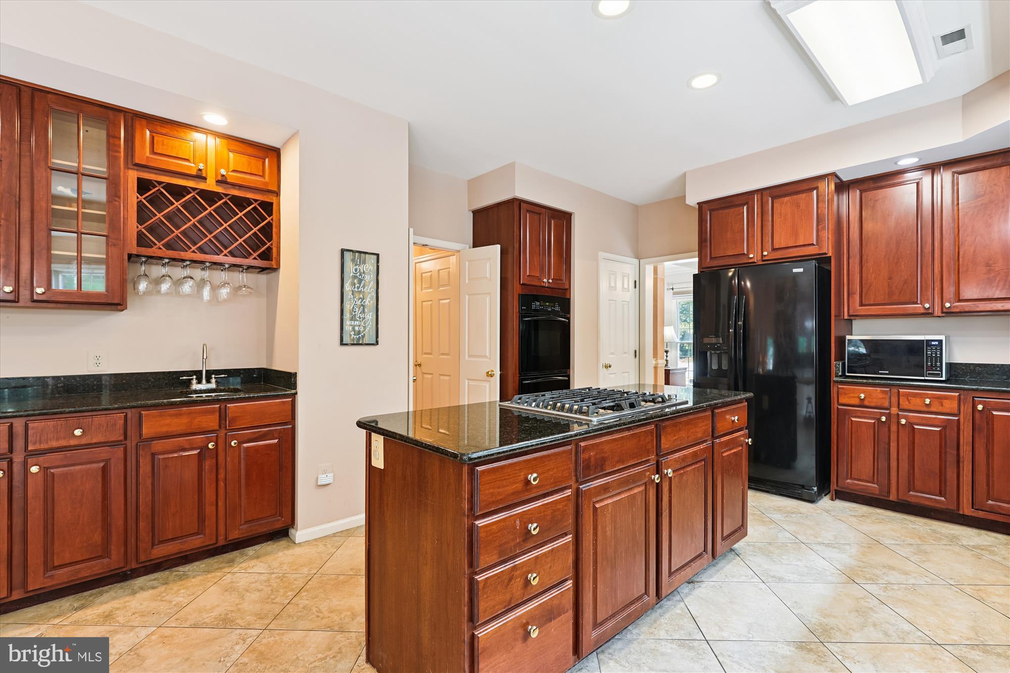 MONROE MANOR - Residential