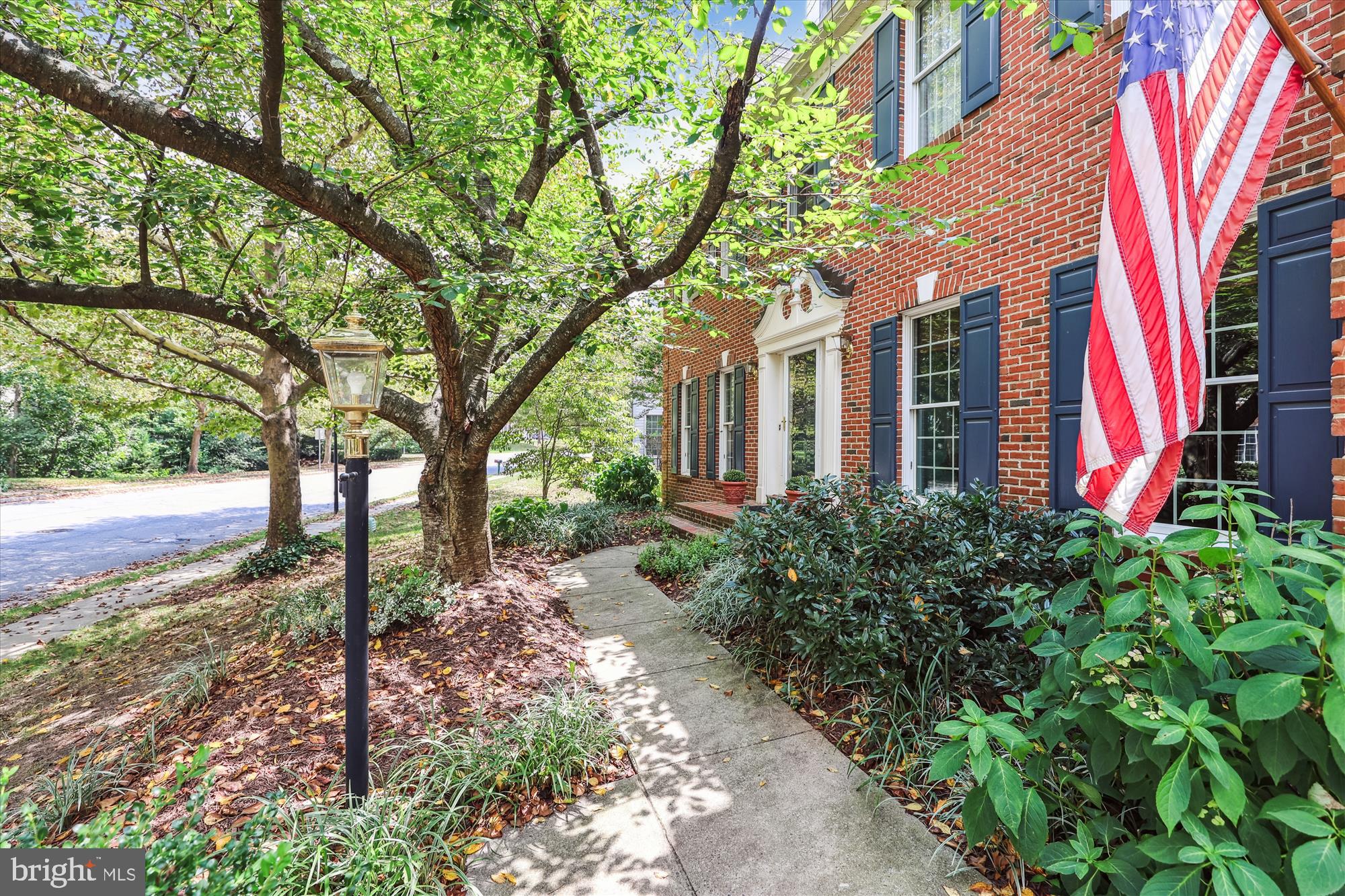 12811 MONROE MANOR DRIVE