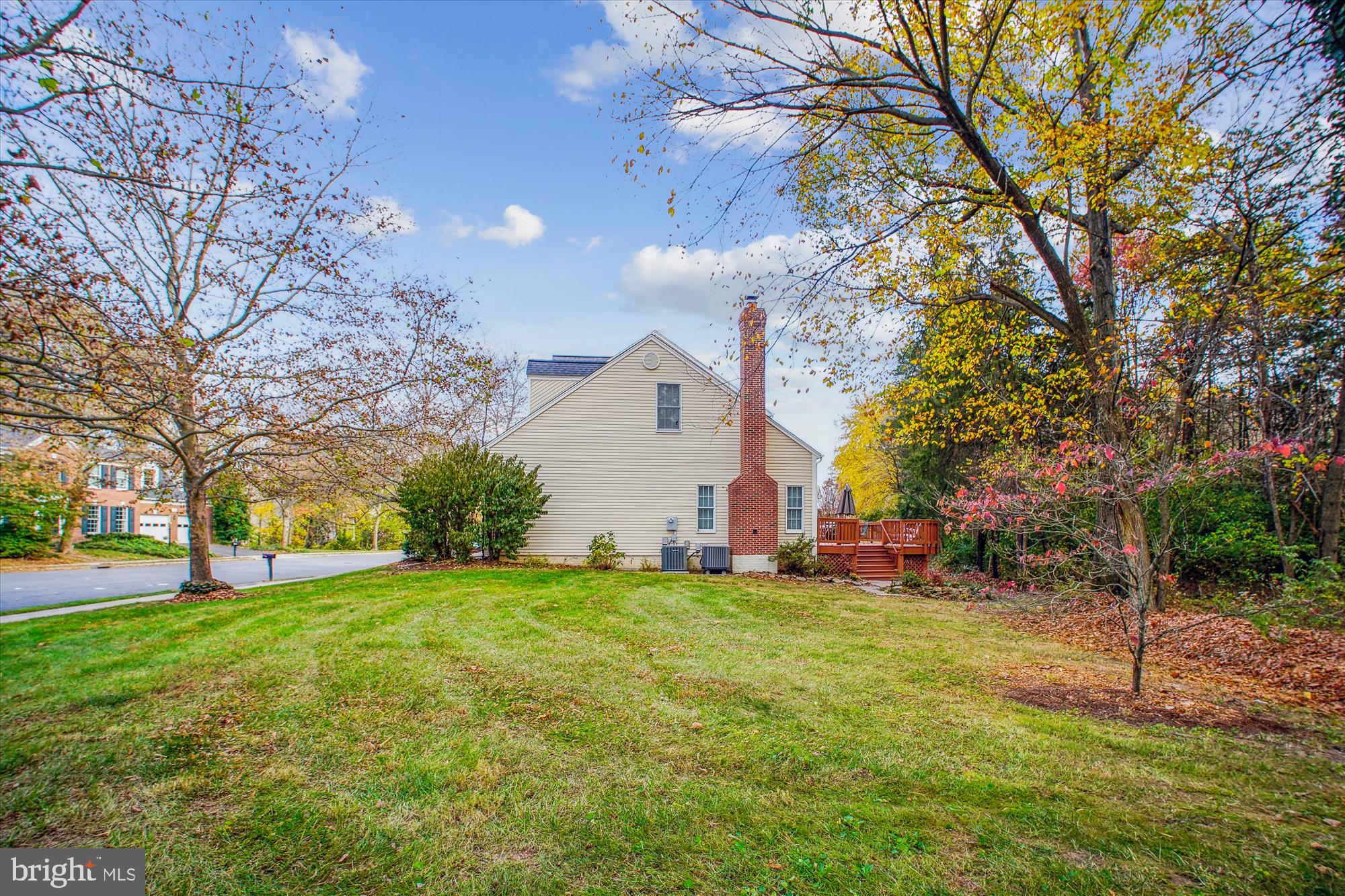 MONROE MANOR - Residential